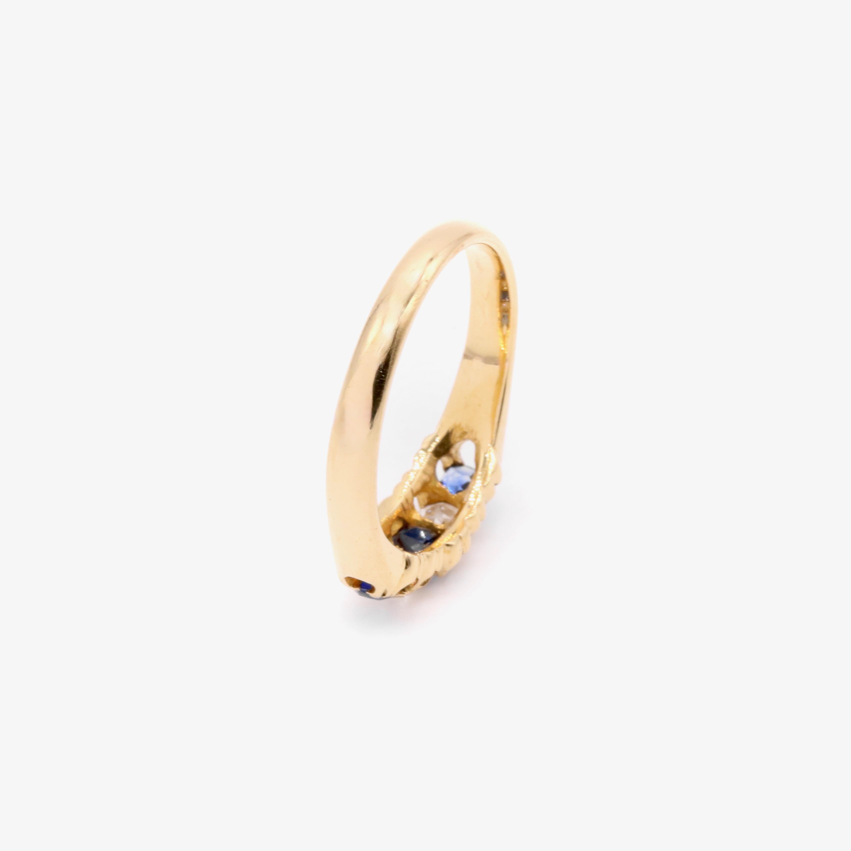 Antique Victorian 18K Gold 0.63tgw Sapphire and Old Cut Diamond 5 Stone Ring For Sale 4