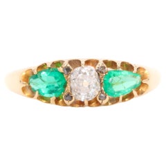 Antique Victorian 18K Gold 0.83tgw Old Mine Cut Diamond and Emerald Trilogy Ring