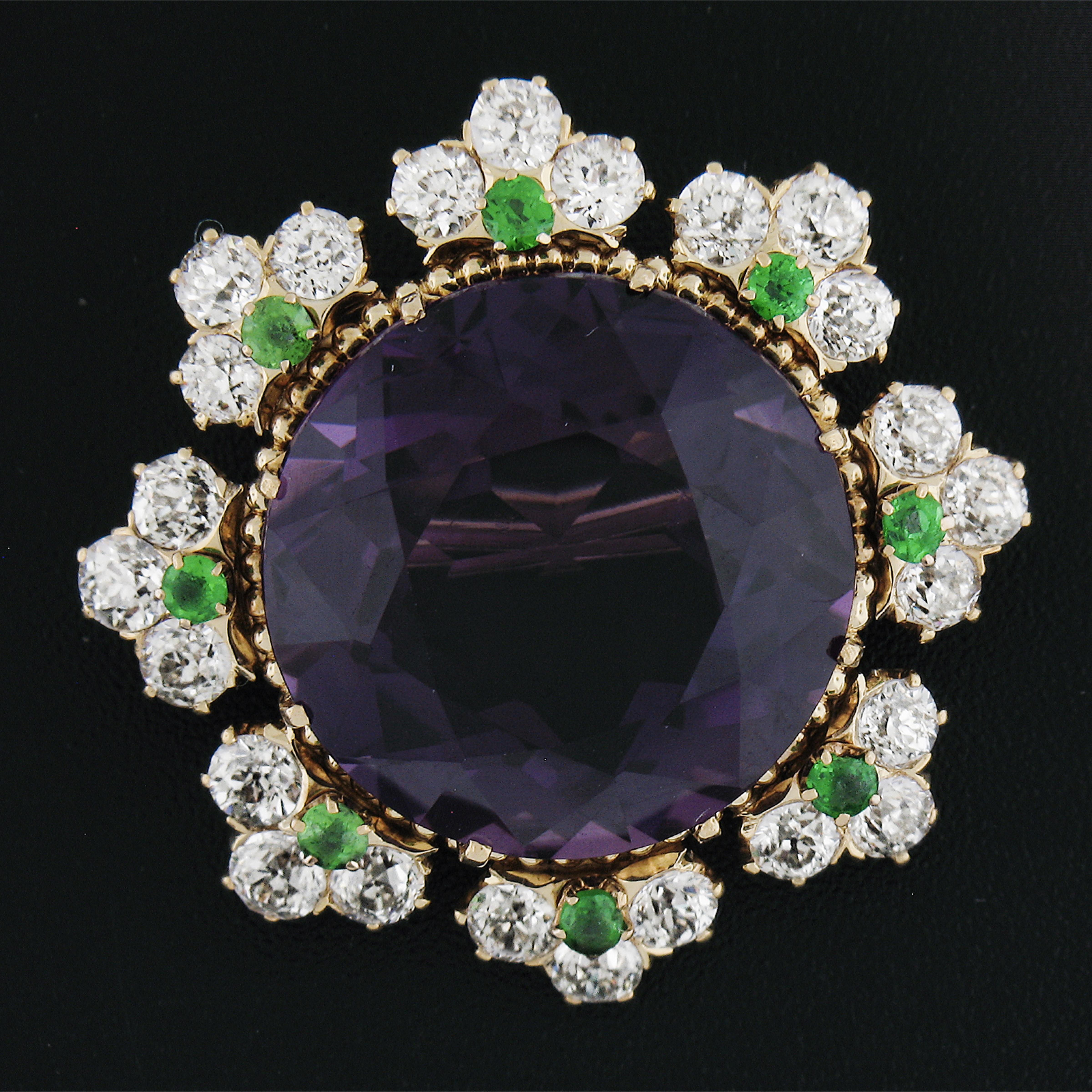 --Piedra(s):--
(1) Amatista natural auténtica - talla redonda - engastada - color morado profundo REAL de muy alta calidad - 20 mm (aprox.)
(24) Diamantes genuinos naturales - Talla Mina Vieja - Engastados - Color G-I - VS1/VS2 c/ Poca Claridad SI1