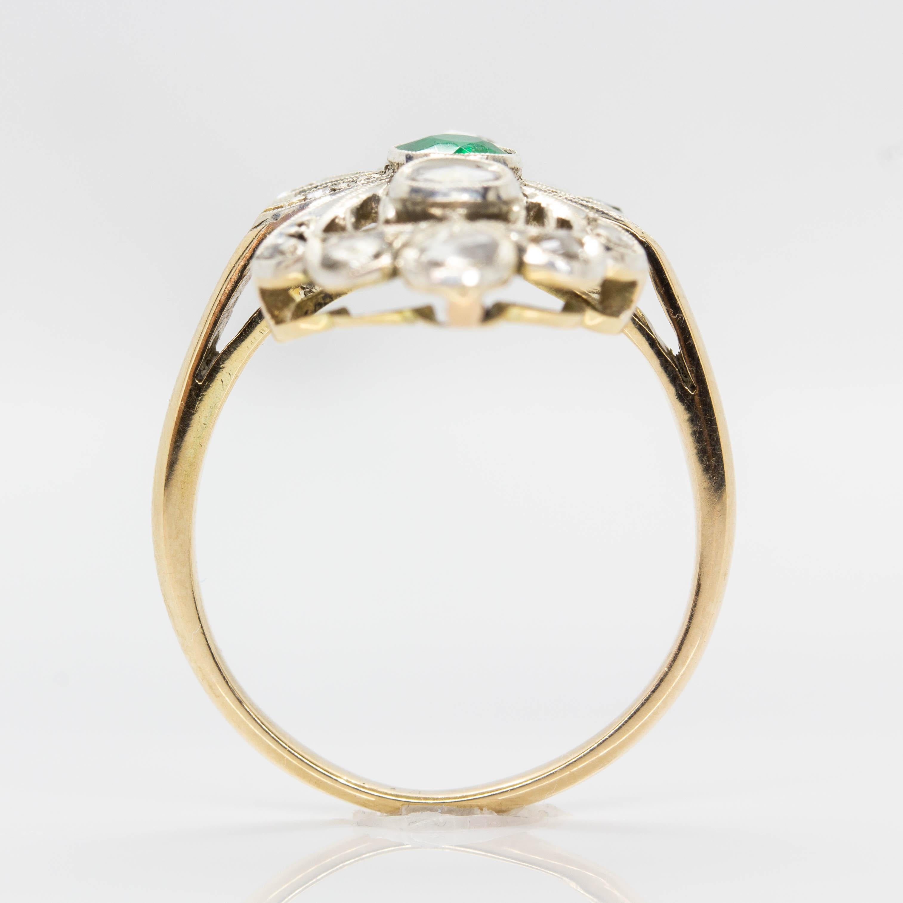Women's or Men's Antique Victorian 18 Karat Gold and Silver Diamonds and Emerald Ring For Sale