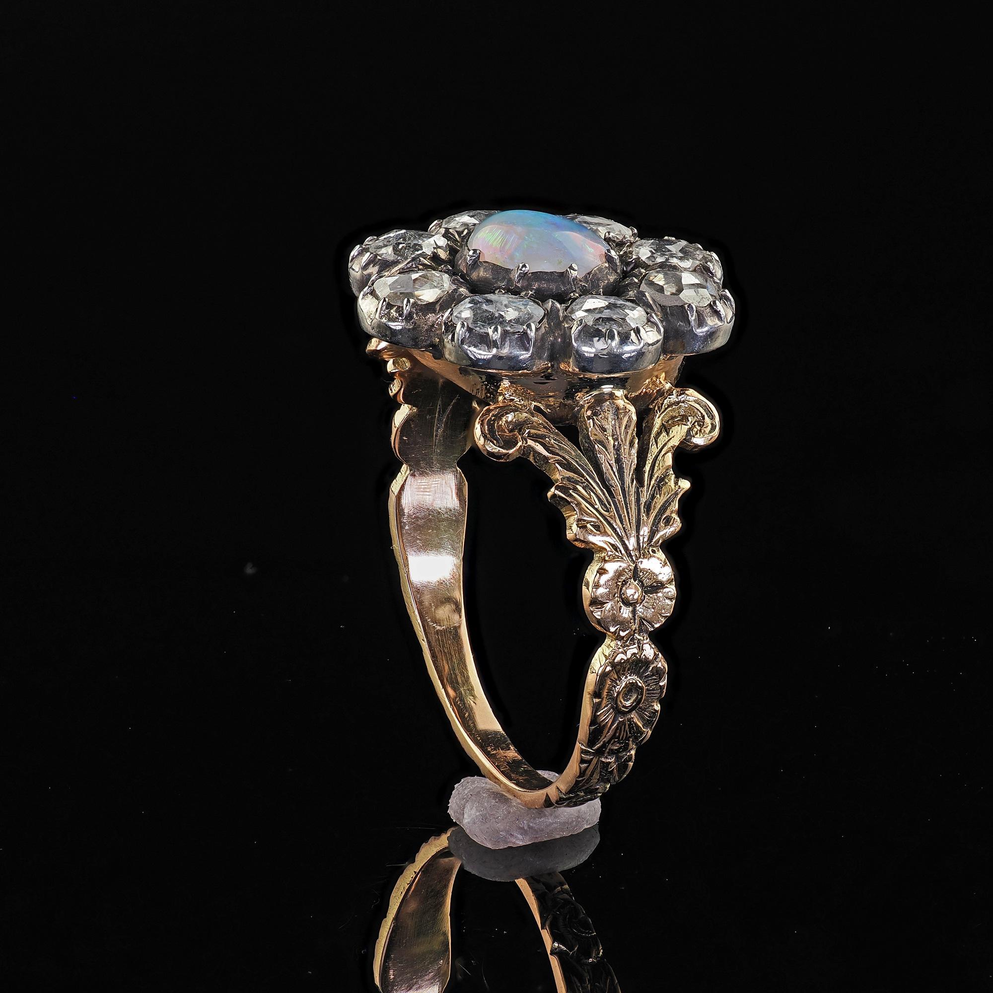 Bague de fiançailles victorienne ancienne en or 18K et argent, avec diamant taillé en rose et opale en vente 4