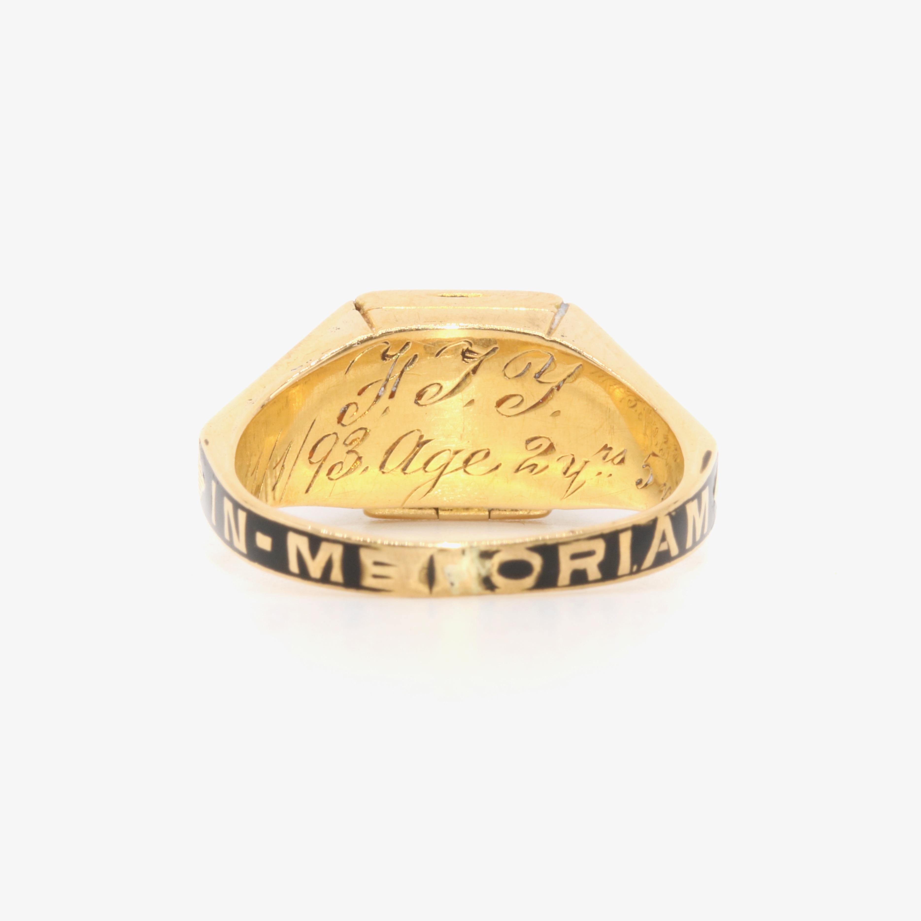Antique Victorian 18K Gold Black Enamel and Pearl Hinged Locket Mourning Ring For Sale 2
