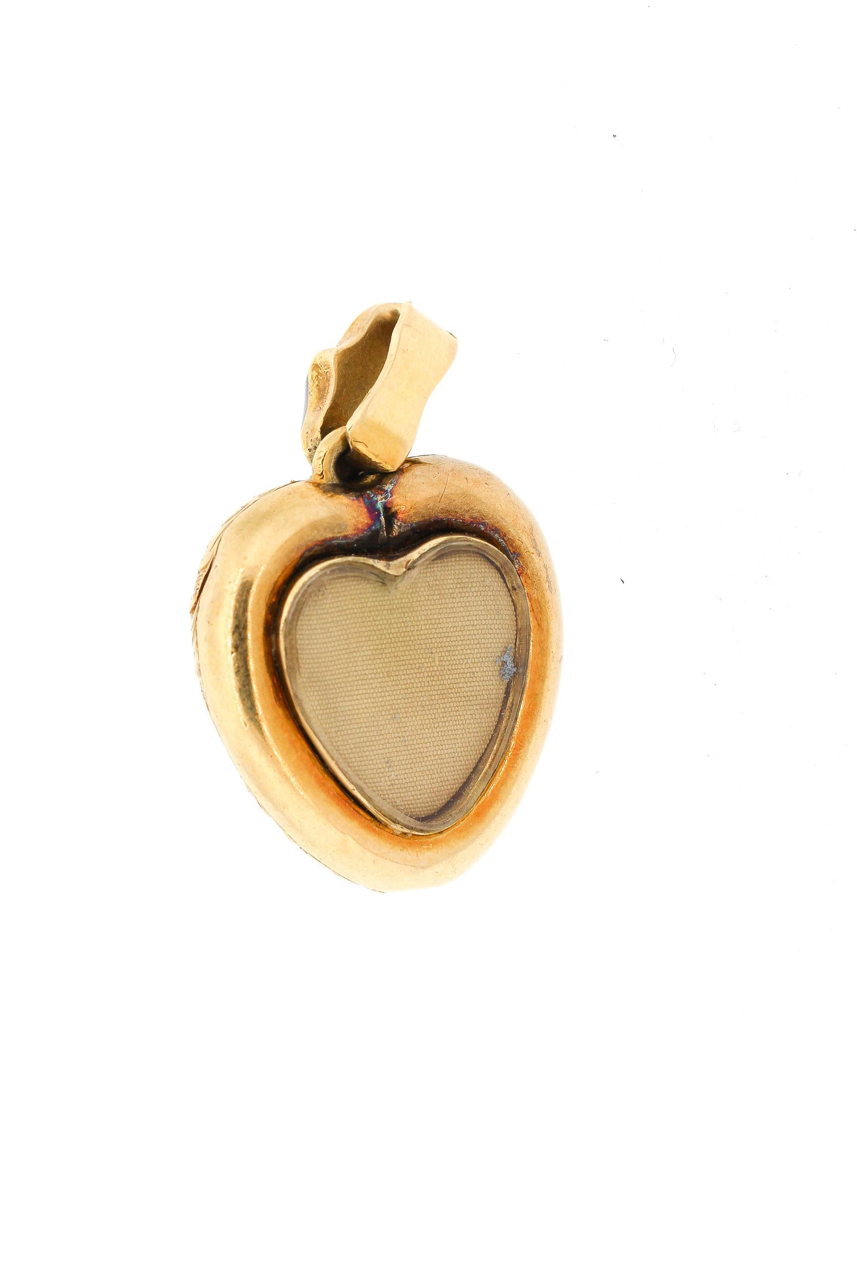 Old Mine Cut Antique Victorian 18 Karat Gold Cabochon Garnet Diamond Heart Pendant For Sale