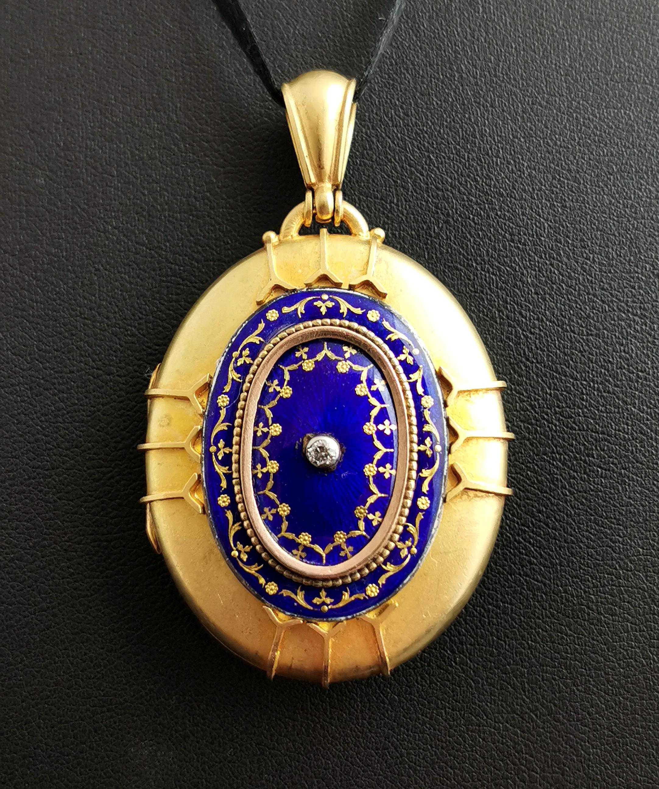 Antique Victorian 18k Gold Diamond and Blue Enamel Locket Pendant For Sale 5