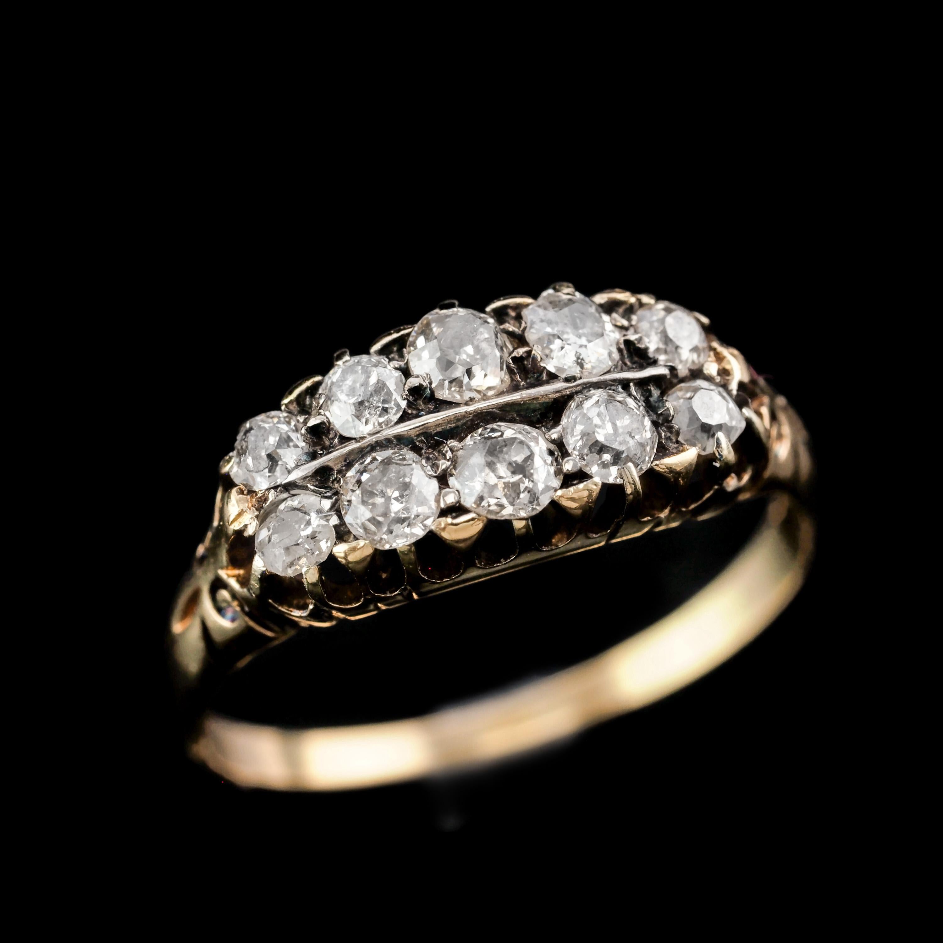 Antique Victorian 18K Gold Diamond Ring Old Cut - Boat Shaped c.1890 For Sale 11