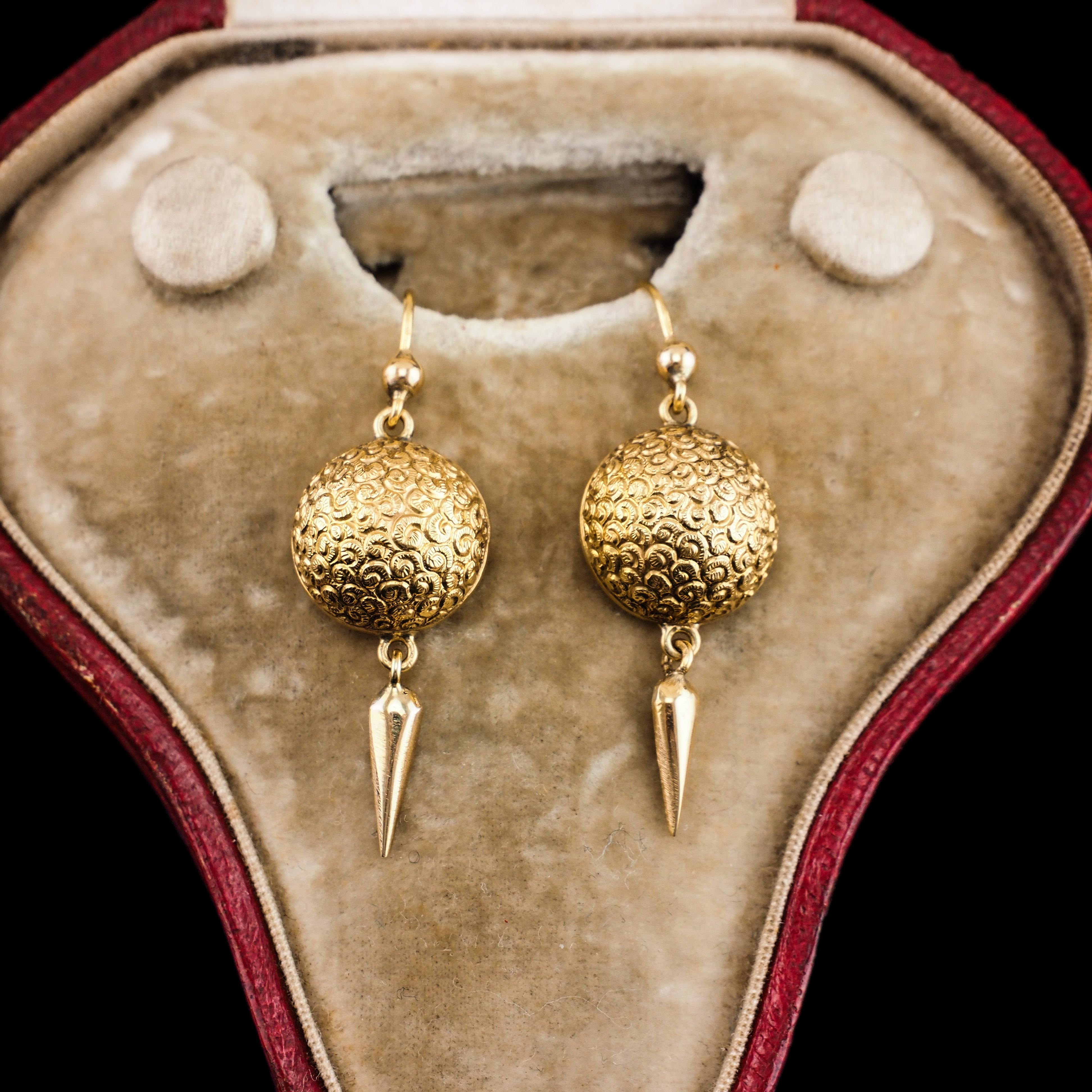 Antique Victorian 18K Gold Earrings Etruscan Style - c.1880 6