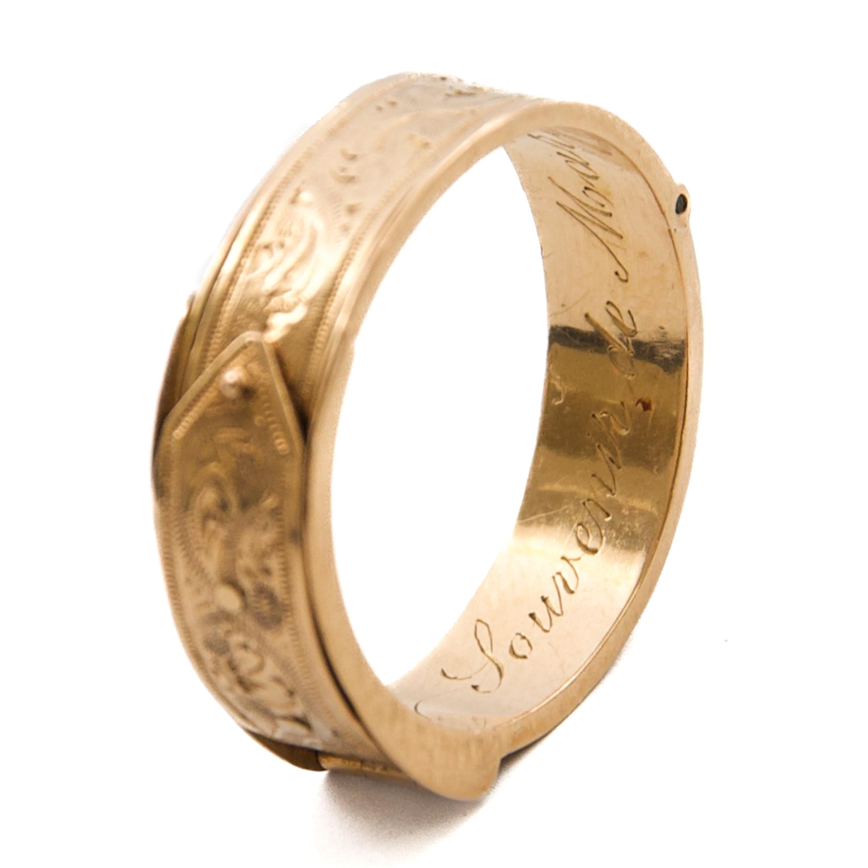 Ancienne bague victorienne en or 18 carats à gravure florale, 1860-1880 en vente 2