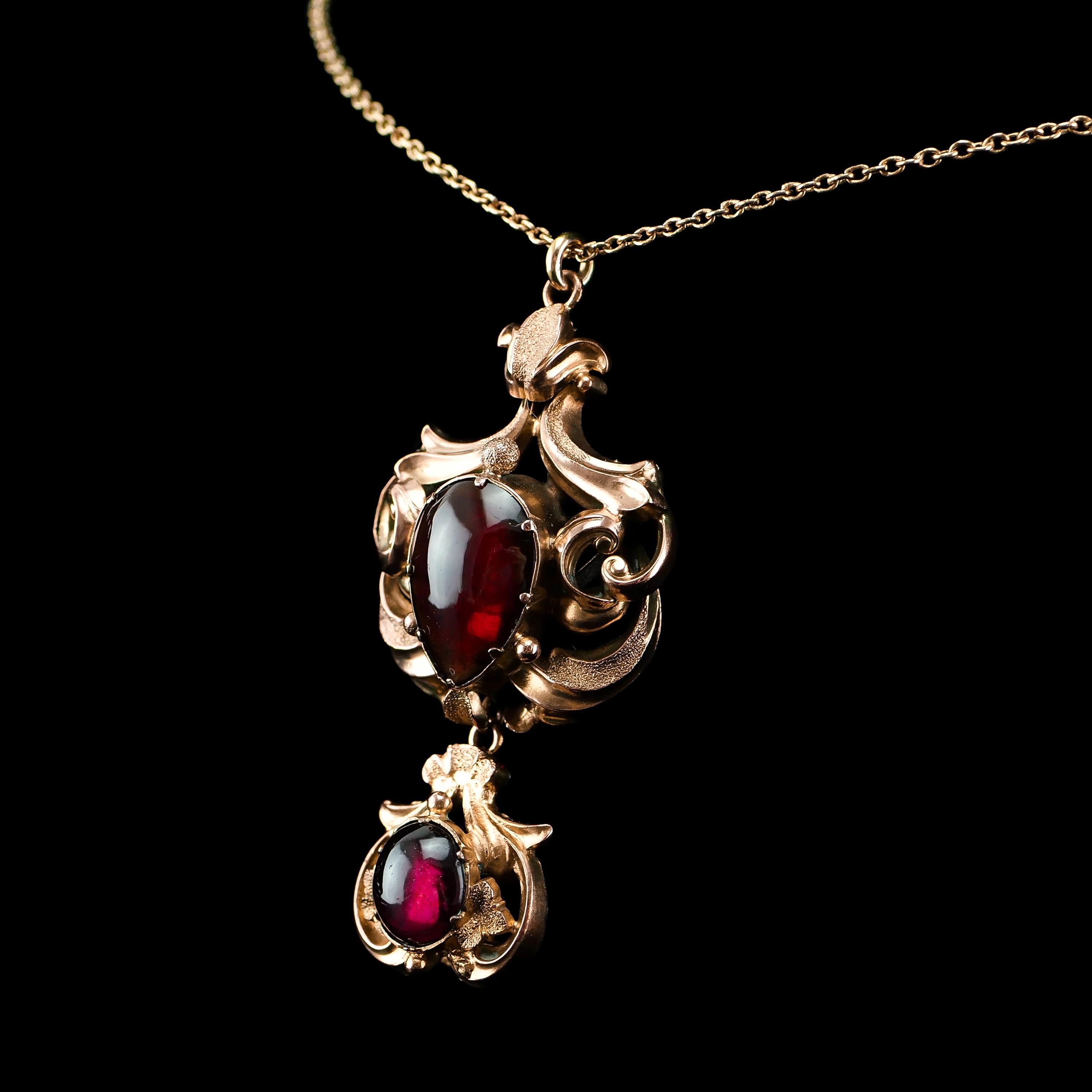 Antique Victorian 18k Gold Garnet Cabochon Necklace, C.1840 For Sale 5
