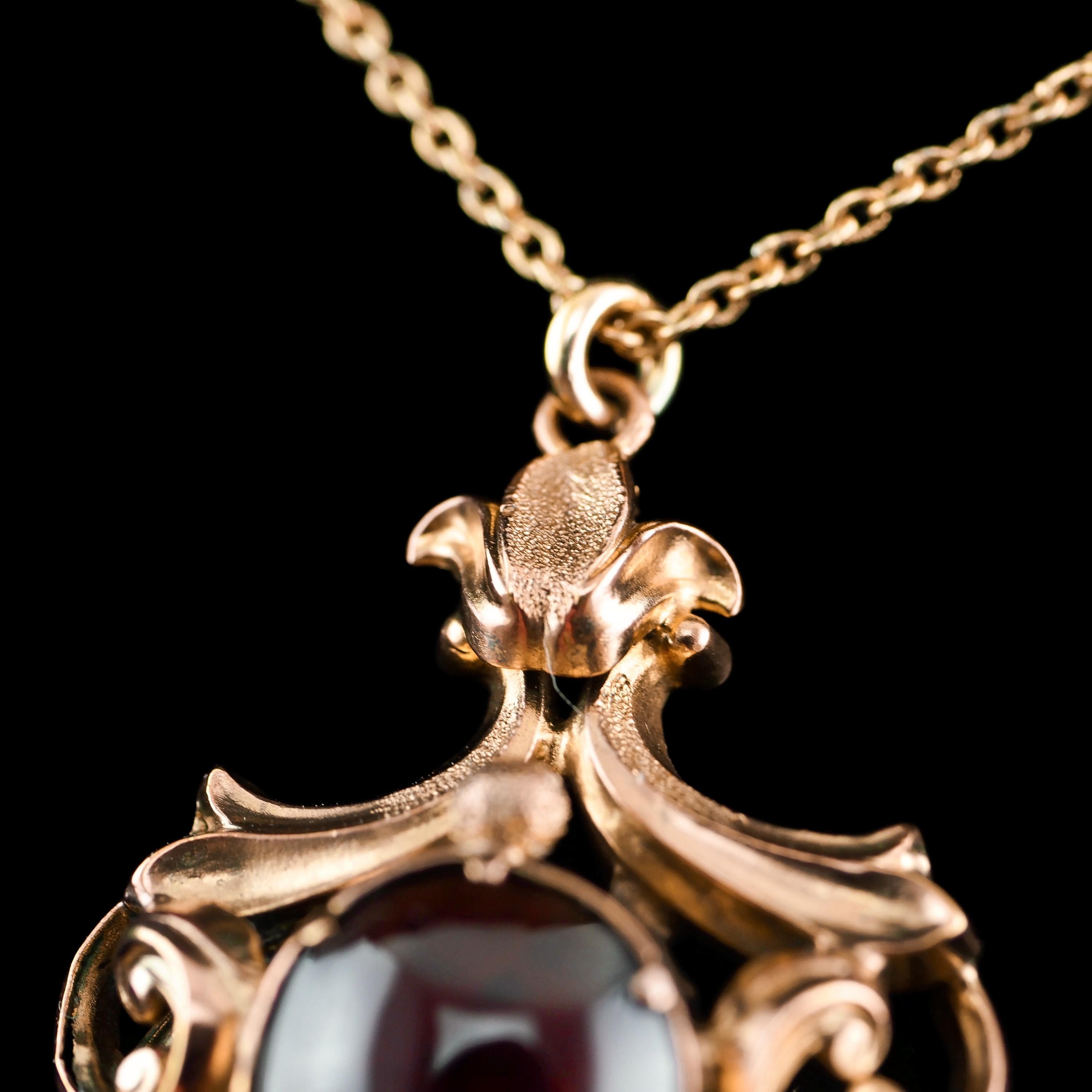 Antique Victorian 18k Gold Garnet Cabochon Necklace, C.1840 For Sale 9
