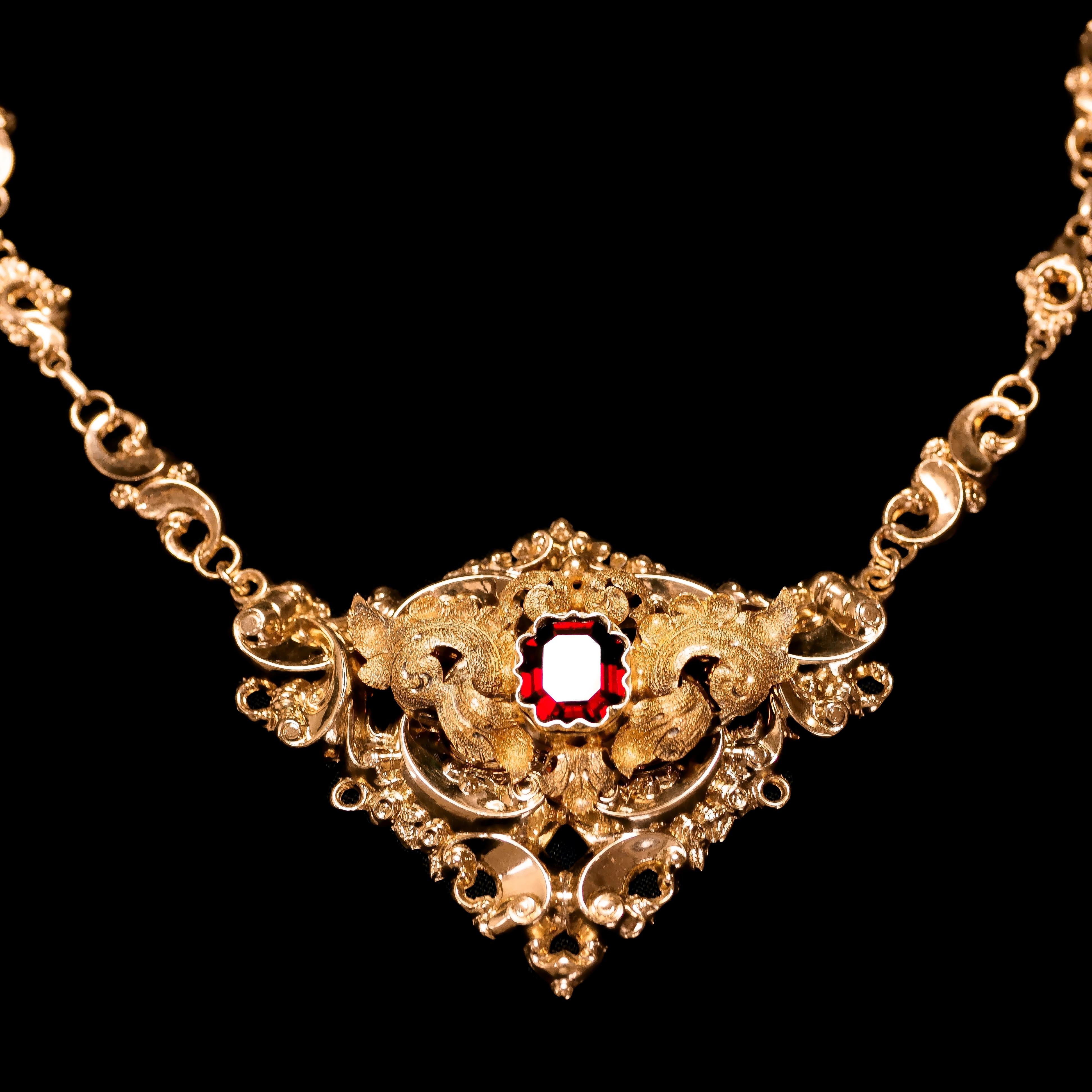Antike viktorianische 18 Karat Gold Granat-Halskette im Barock-Revival-Stil, um 1840 für Damen oder Herren