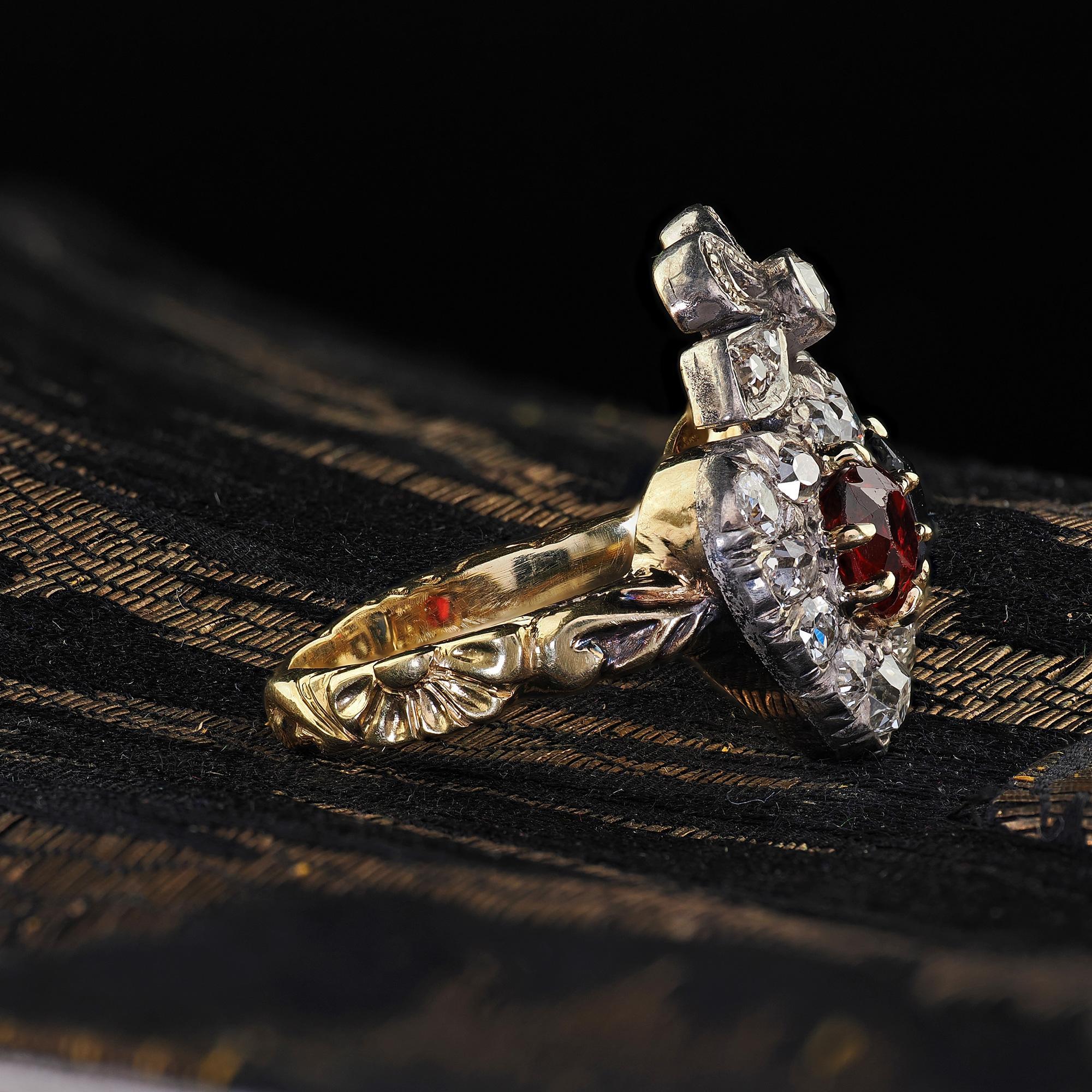 Antique Victorian 18K Gold Old Mine Diamond Ruby Sapphire Double Heart Ring In Good Condition For Sale In Great Neck, NY