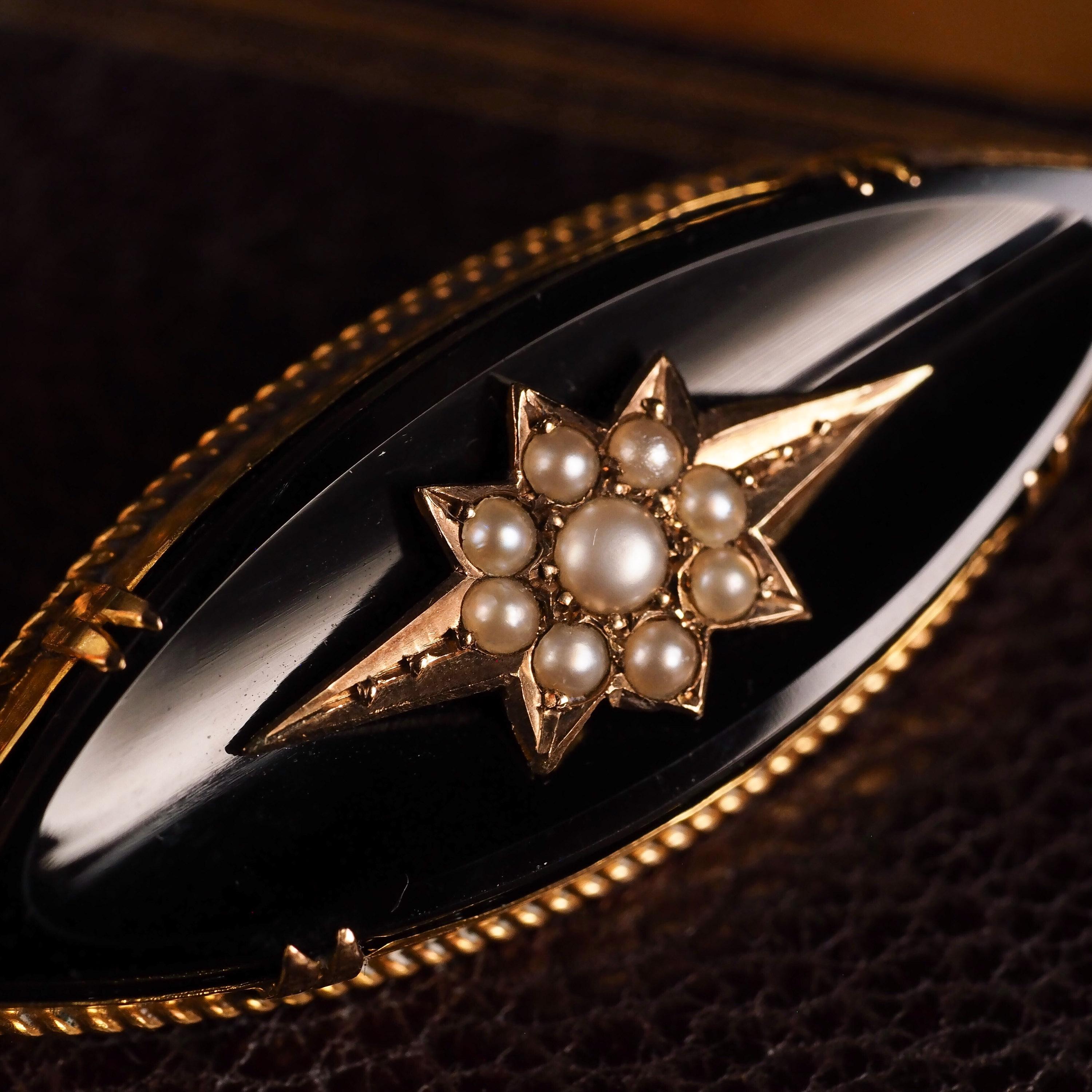 Women's or Men's Antique Victorian 18k Gold Onyx & Pearl Star Brooch, circa 1890 For Sale