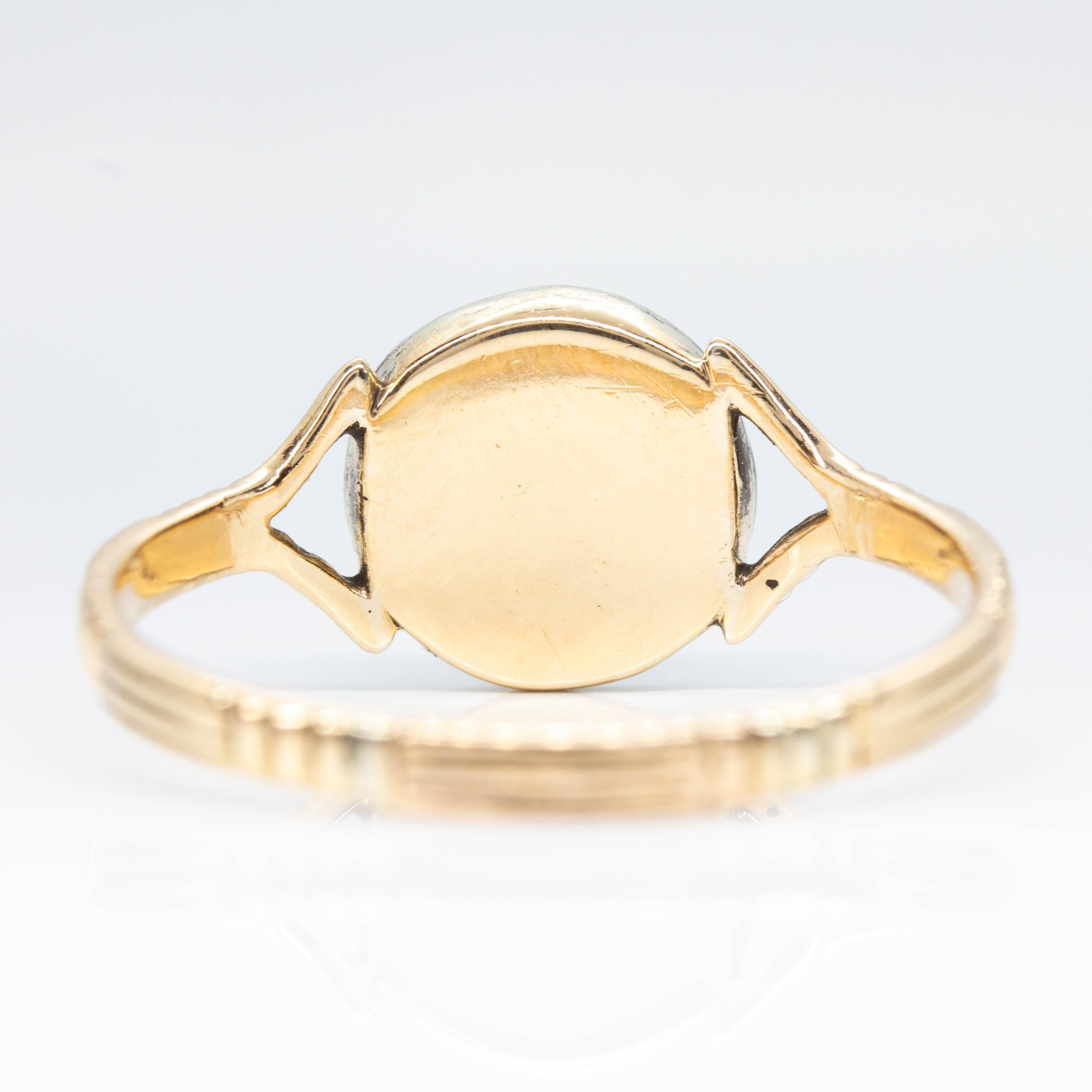 Antique Victorian 18 Karat Gold Rose Cut Diamonds Ring In Excellent Condition For Sale In Miami, FL
