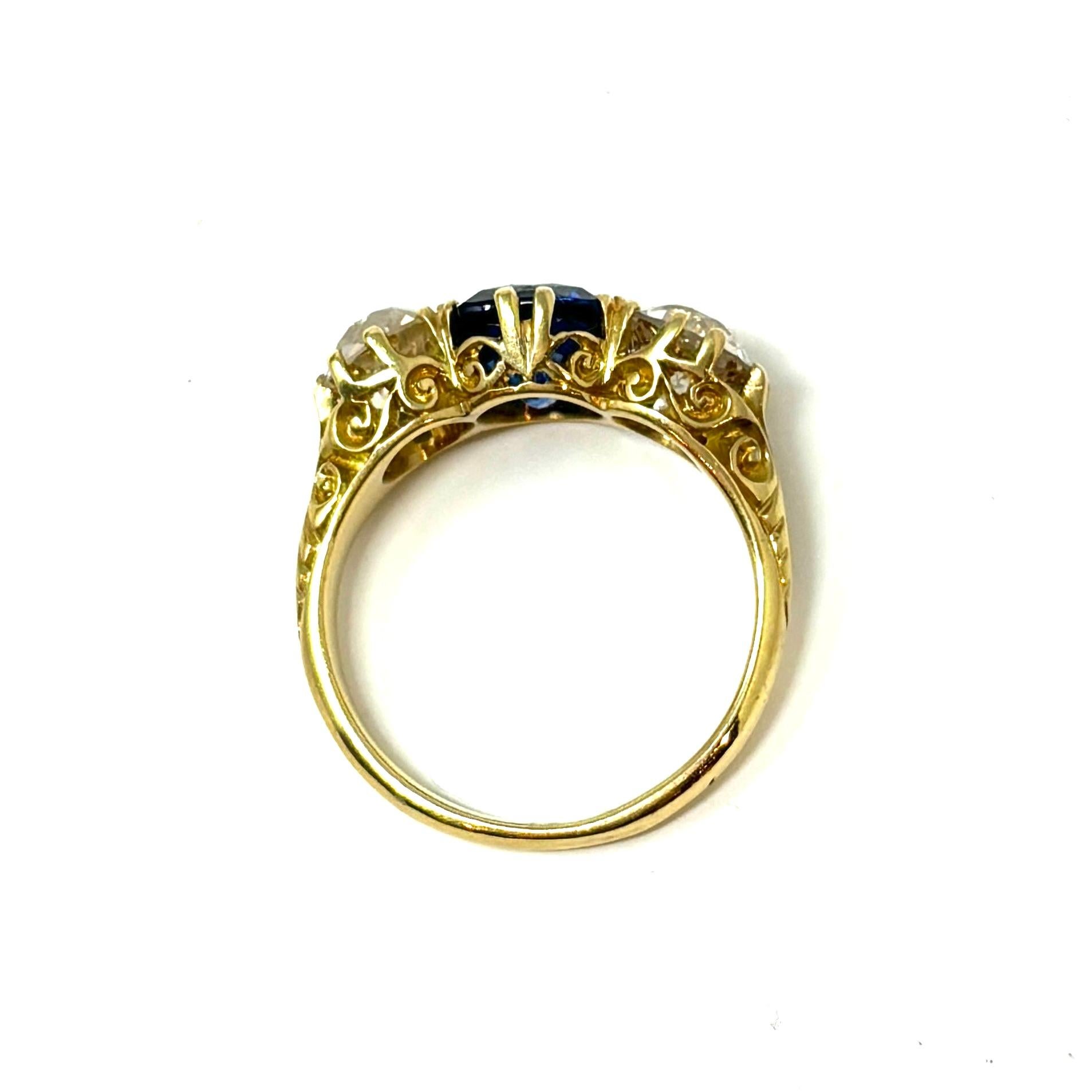 Antique Victorian 18K Gold Sapphire and Diamond Ring, Circa 1880-90 For Sale 2