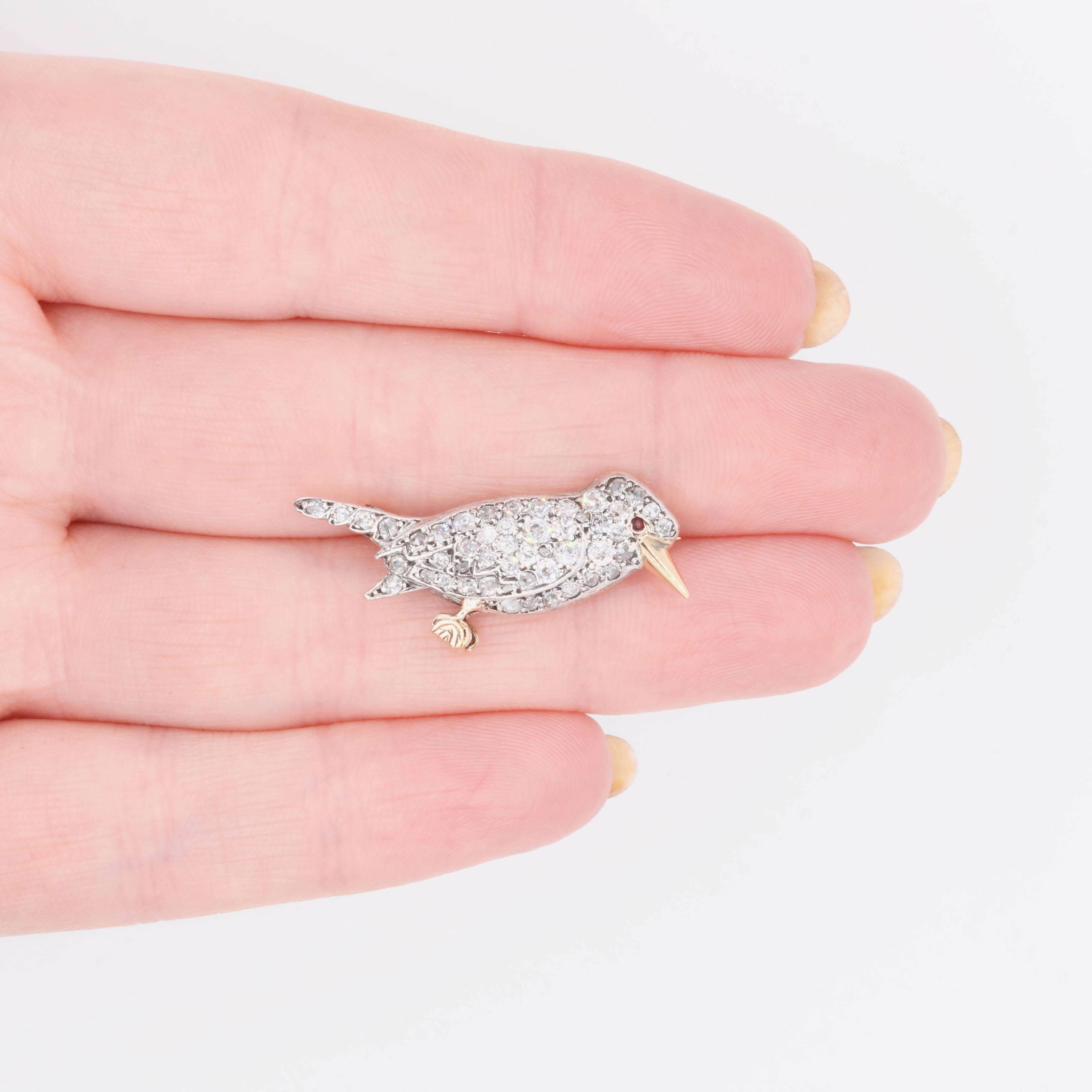 Antica spilla vittoriana in oro e argento 18 carati con diamante e rubino da 1 carato con uccello Kookaburra in vendita 5