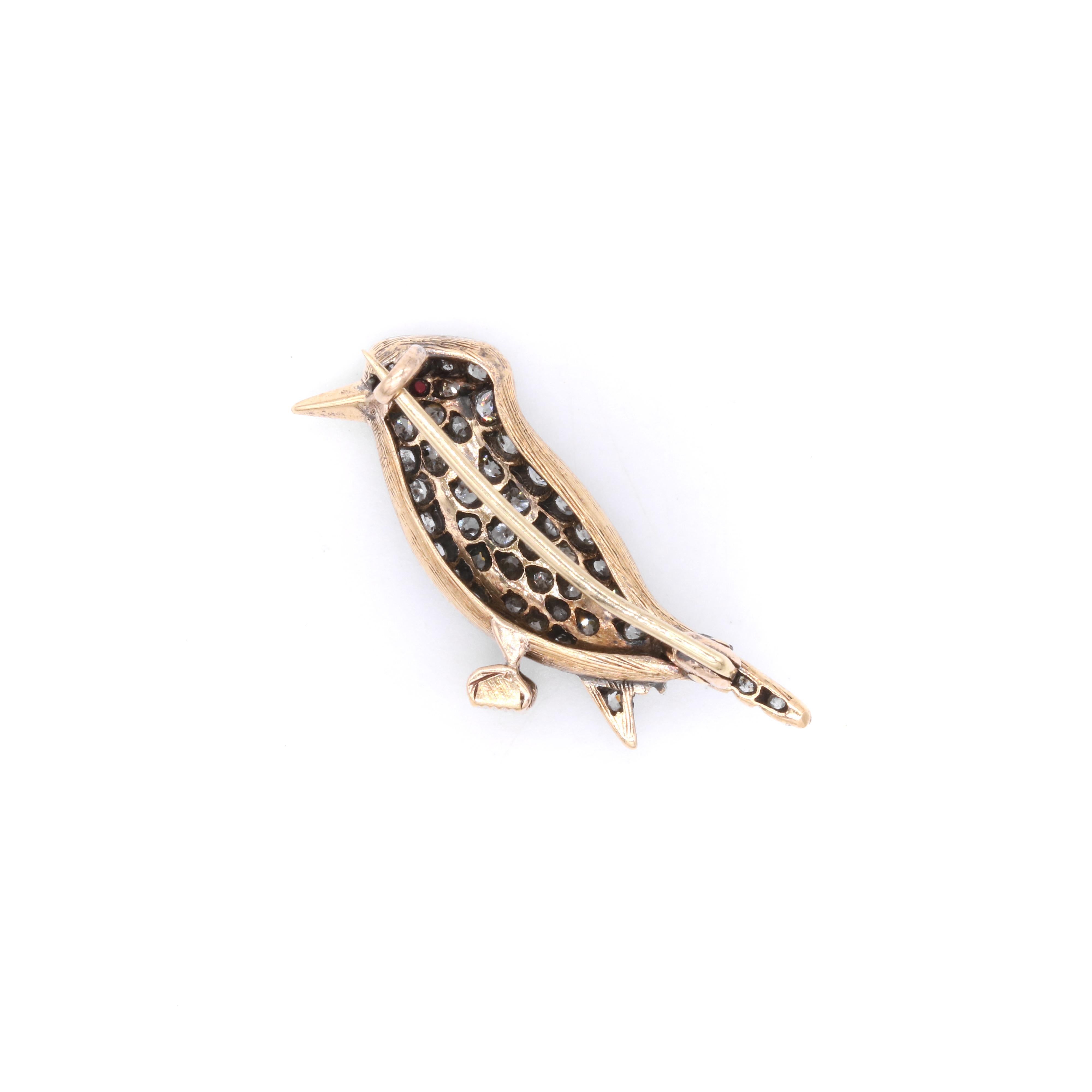Antica spilla vittoriana in oro e argento 18 carati con diamante e rubino da 1 carato con uccello Kookaburra in vendita 3