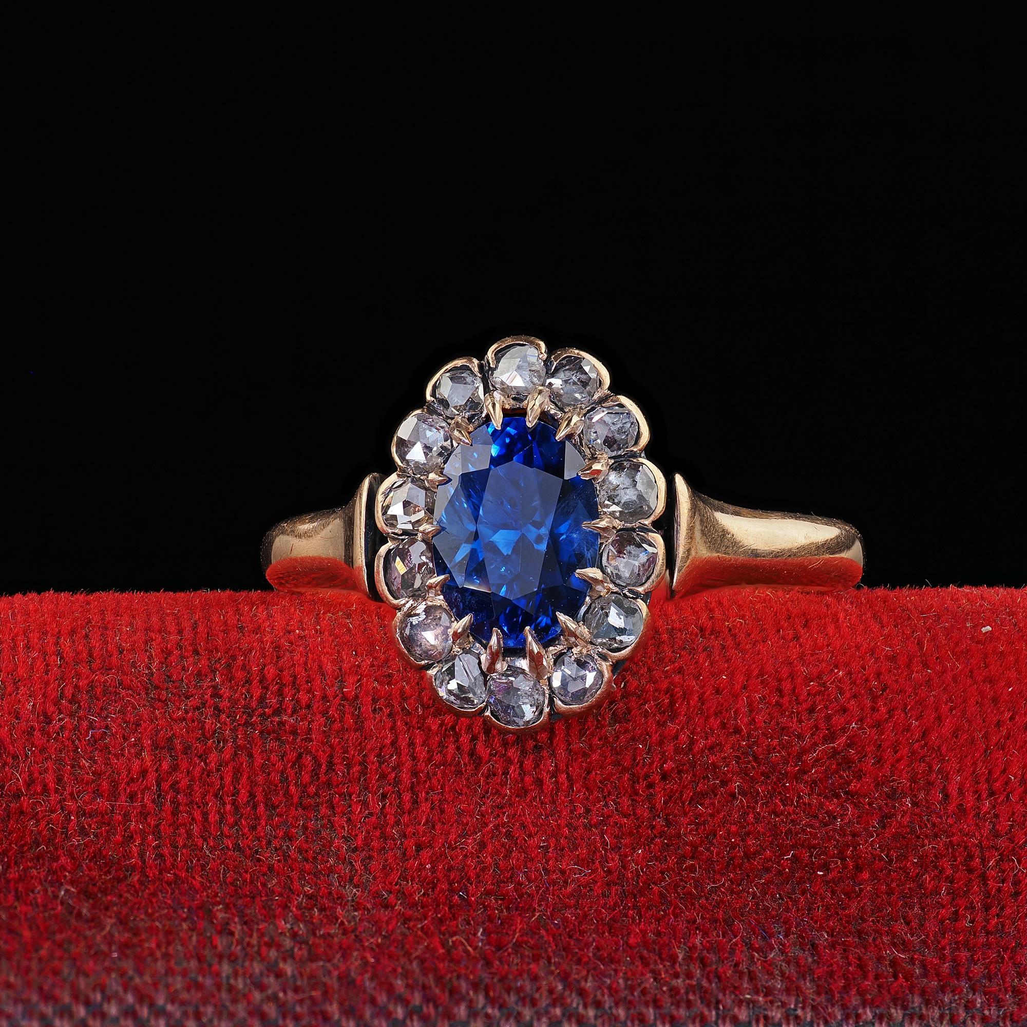 Magnifique bague de fiançailles victorienne ancienne en or rose 18 carats avec saphir et diamant - GIA. Cette magnifique bague de fiançailles victorienne classique en saphir et diamant est réalisée en or rose 18 carats. Cette magnifique bague est