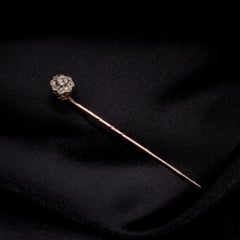Ancienne épingle victorienne en or jaune 18 carats 0.3ctw Diamond Daisy Stick Pin