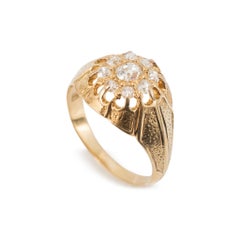 Anillo de compromiso victoriano antiguo de oro amarillo de 18 quilates con un racimo de diamantes de talla antigua de 0,56 ct