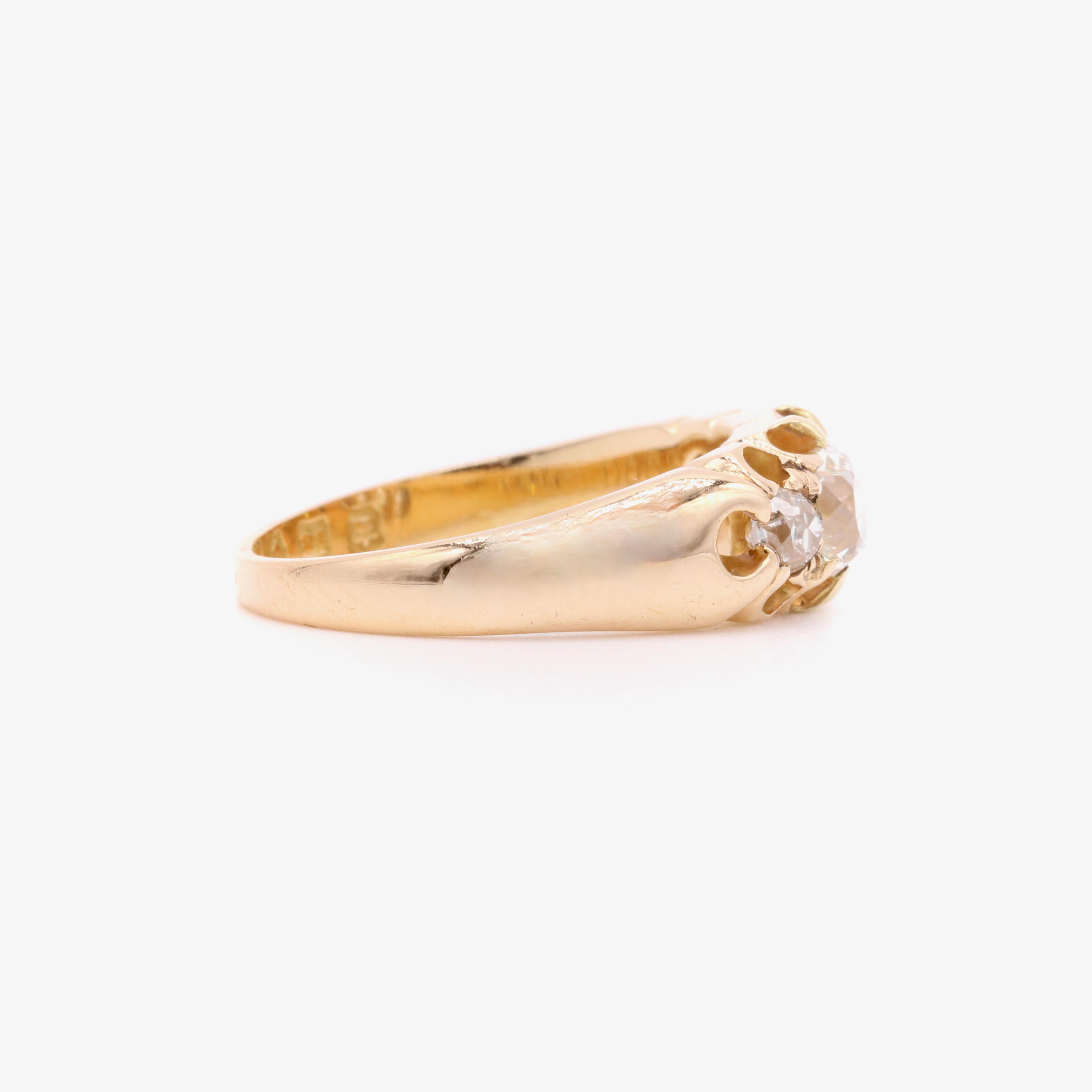 Antico anello vittoriano in oro giallo 18 carati con diamante Old Mine Cut da 1,2 carati e 4 pietre In condizioni buone in vendita a Staines-Upon-Thames, GB
