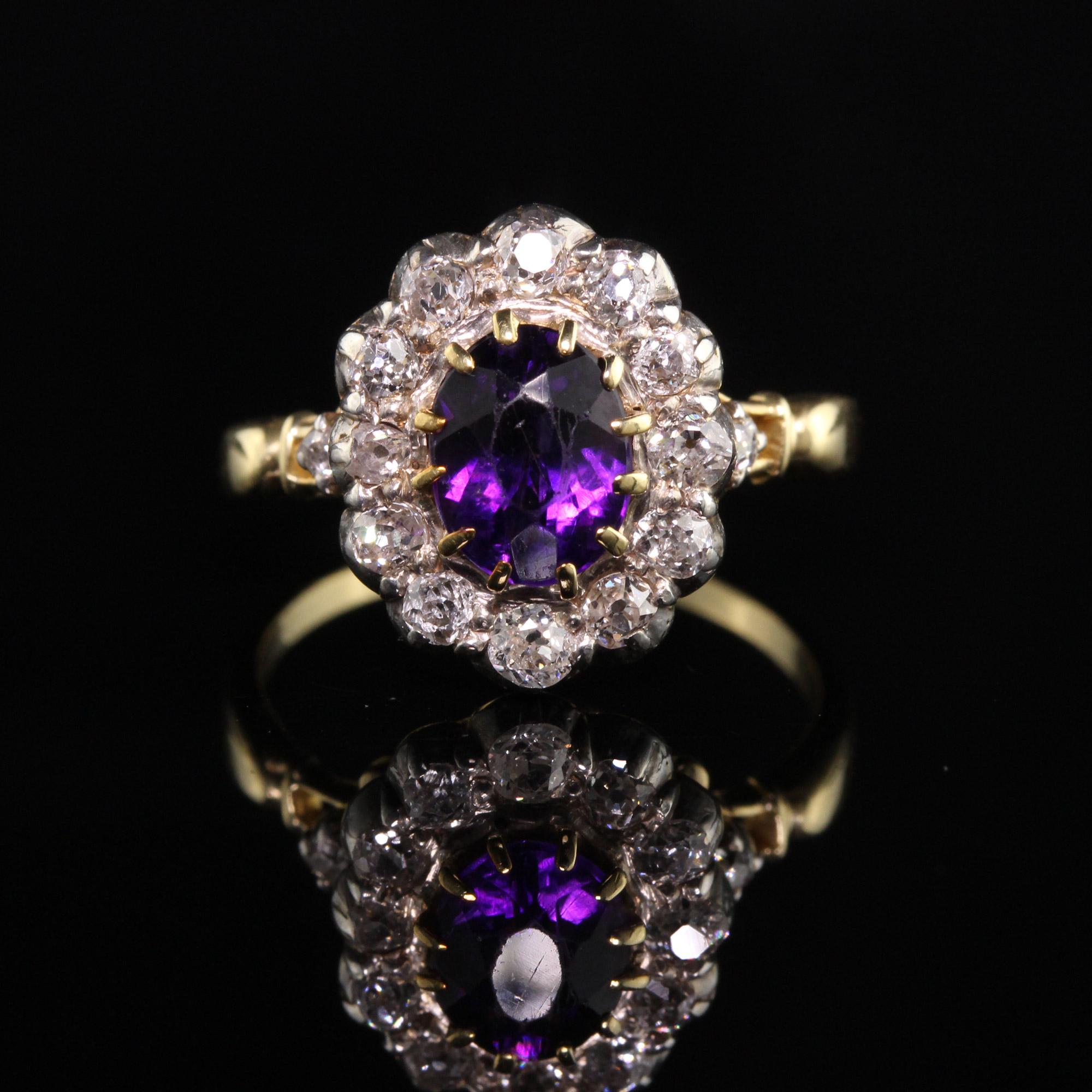 Antiker viktorianischer Verlobungsring aus 18 Karat Gelbgold mit Amethyst und Diamant im alten Minenschliff (Viktorianisch)