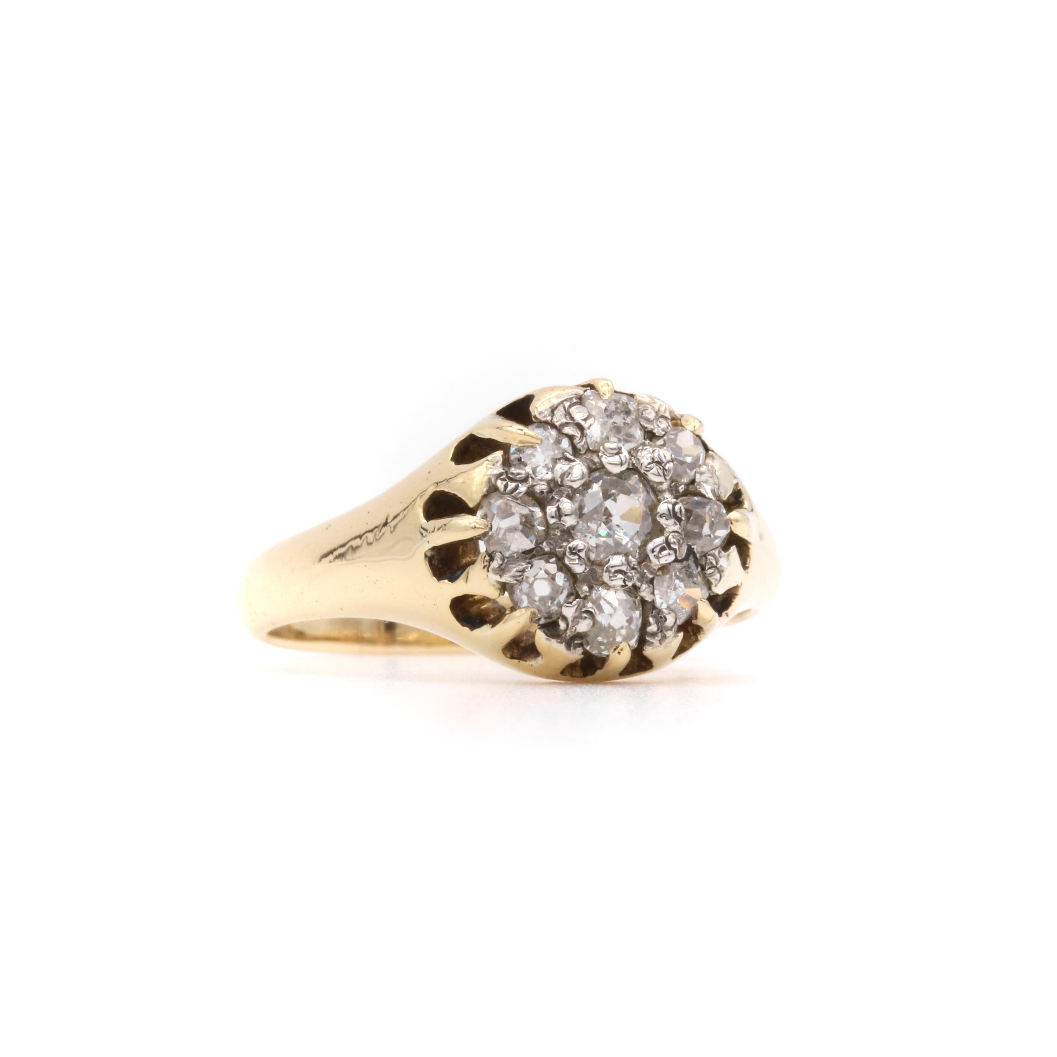 Antico anello vittoriano in oro giallo 18 carati e argento con diamante da 0,6 carati a grappolo In condizioni buone in vendita a Staines-Upon-Thames, GB