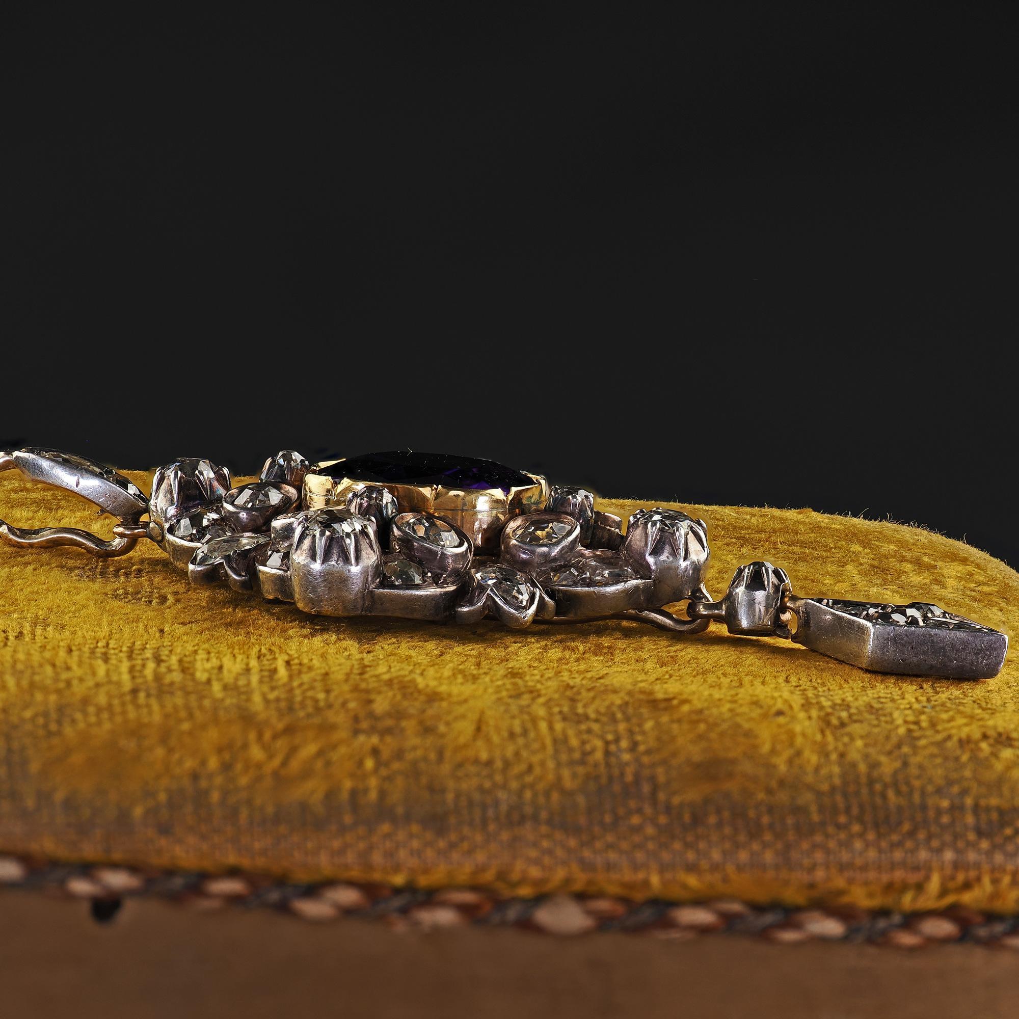 Antico ciondolo vittoriano in oro giallo 18 carati e argento con diamante Old Mine e ametista in vendita 4