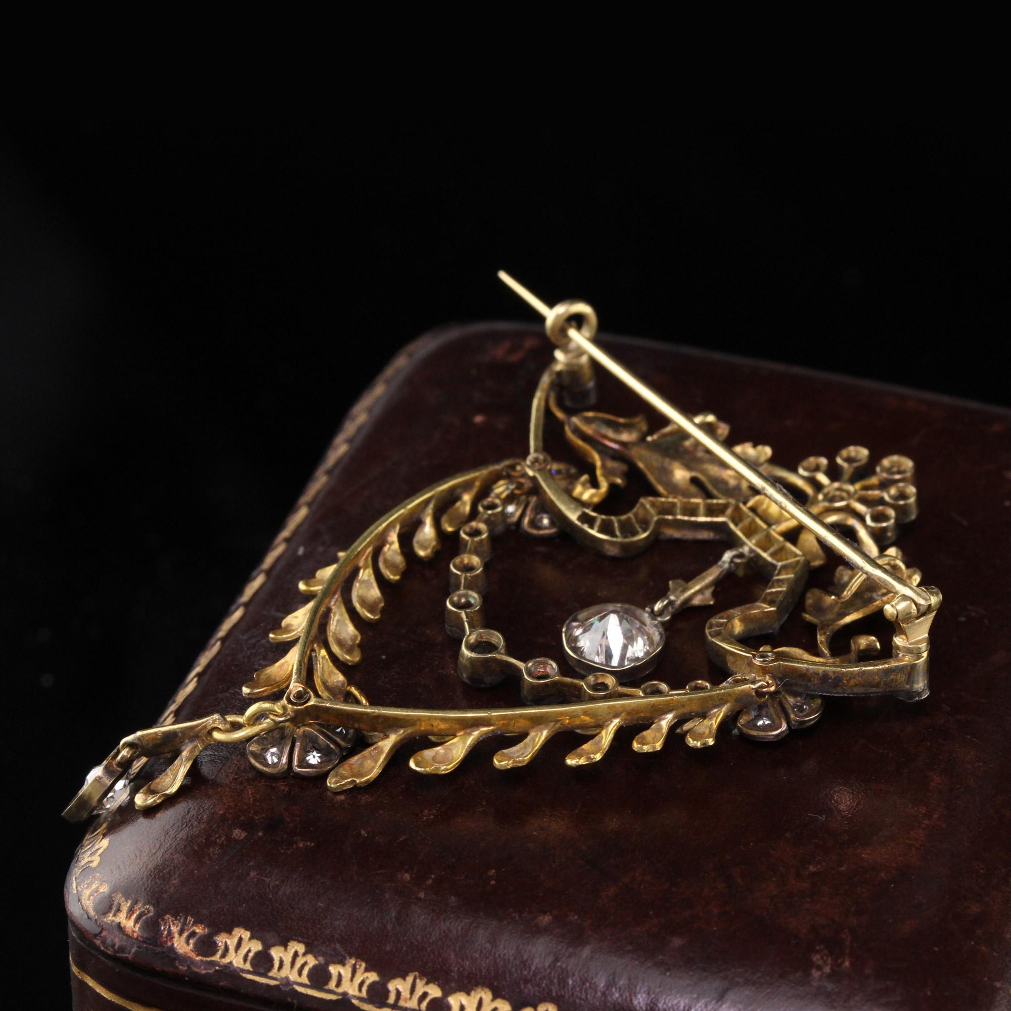Antike viktorianische umwandelbare Brosche oder Anhänger aus 18 Karat Gelbgold mit Diamanten (Alteuropäischer Brillantschliff) im Angebot