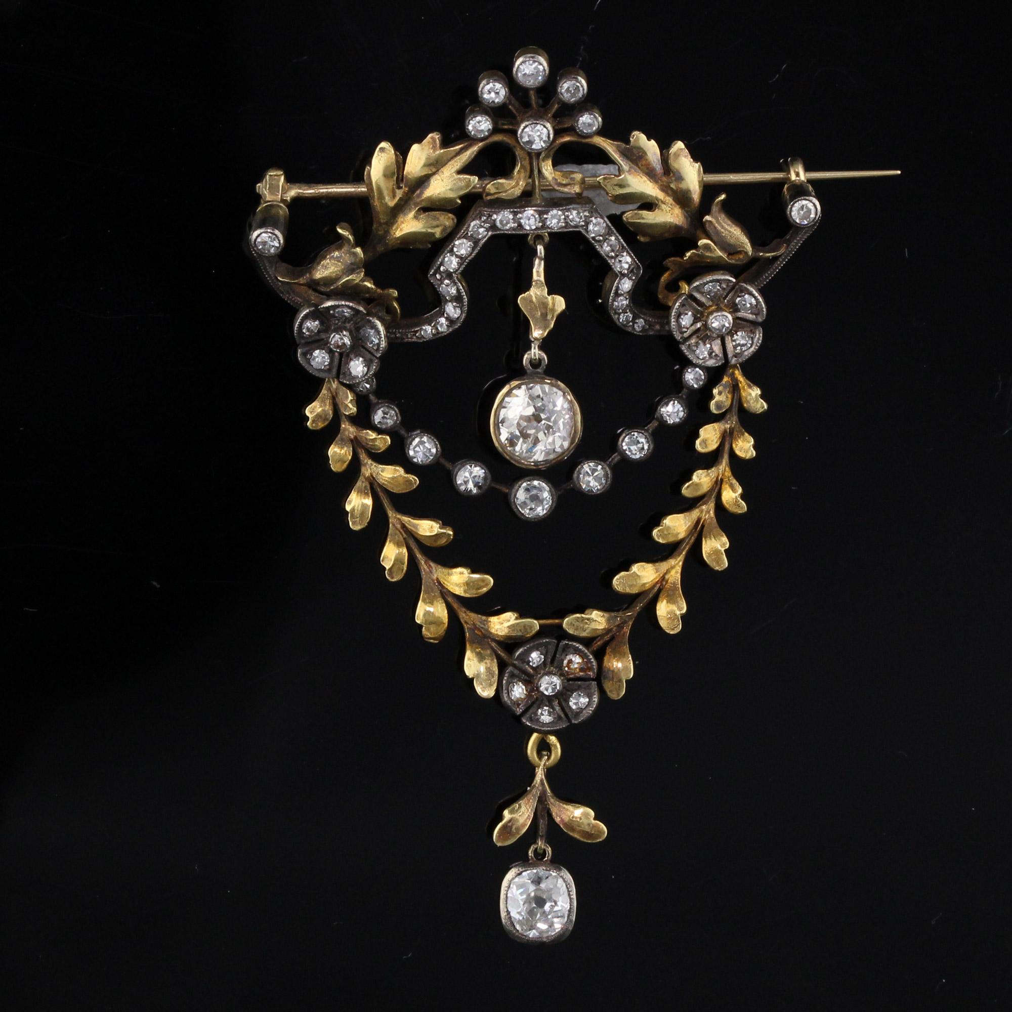 Women's or Men's Antique Victorian 18 Karat Yellow Gold Diamond Convertible Brooch or Pendant For Sale