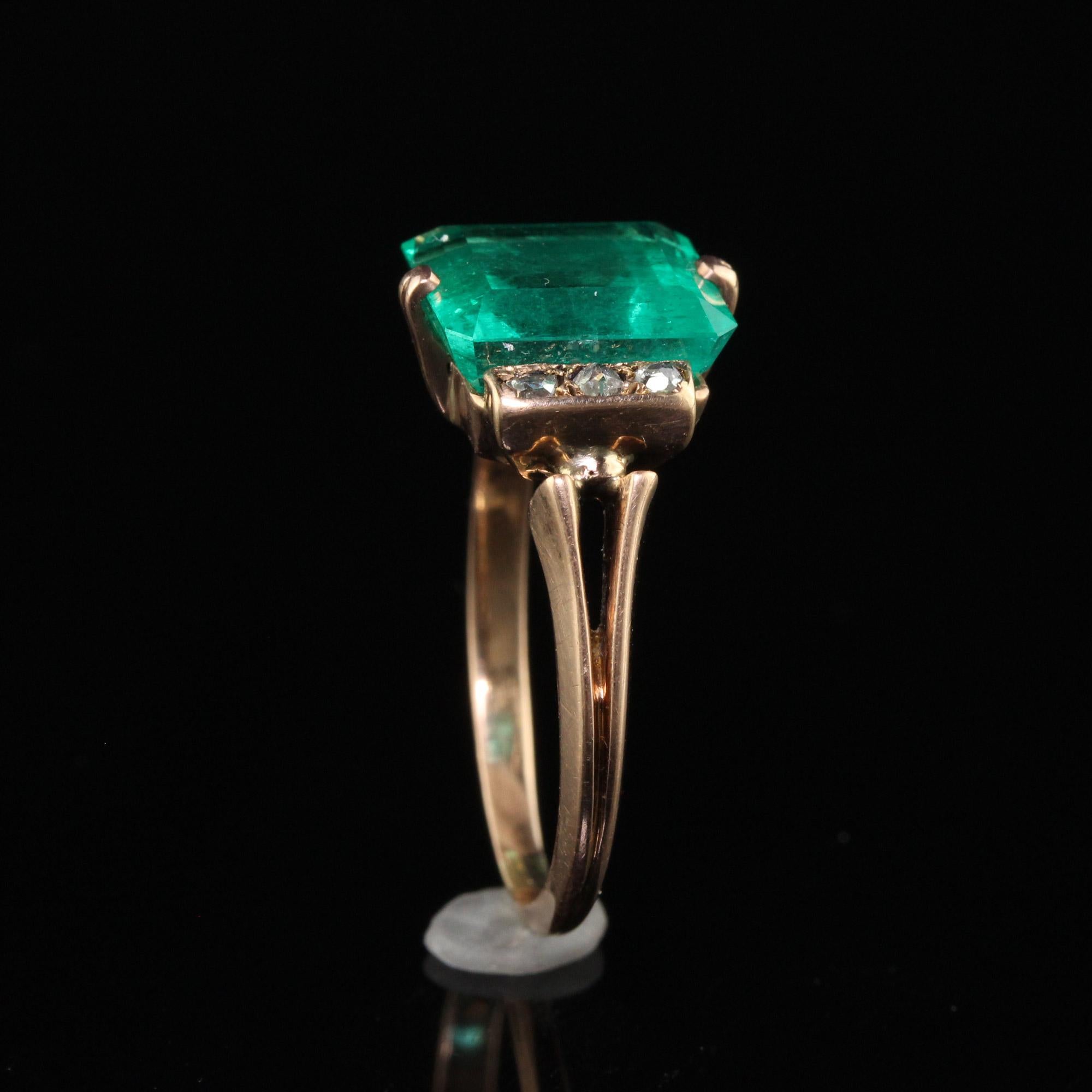 Antiker viktorianischer Verlobungsring aus 18 Karat Gelbgold mit Smaragd und Diamant - GIA 1