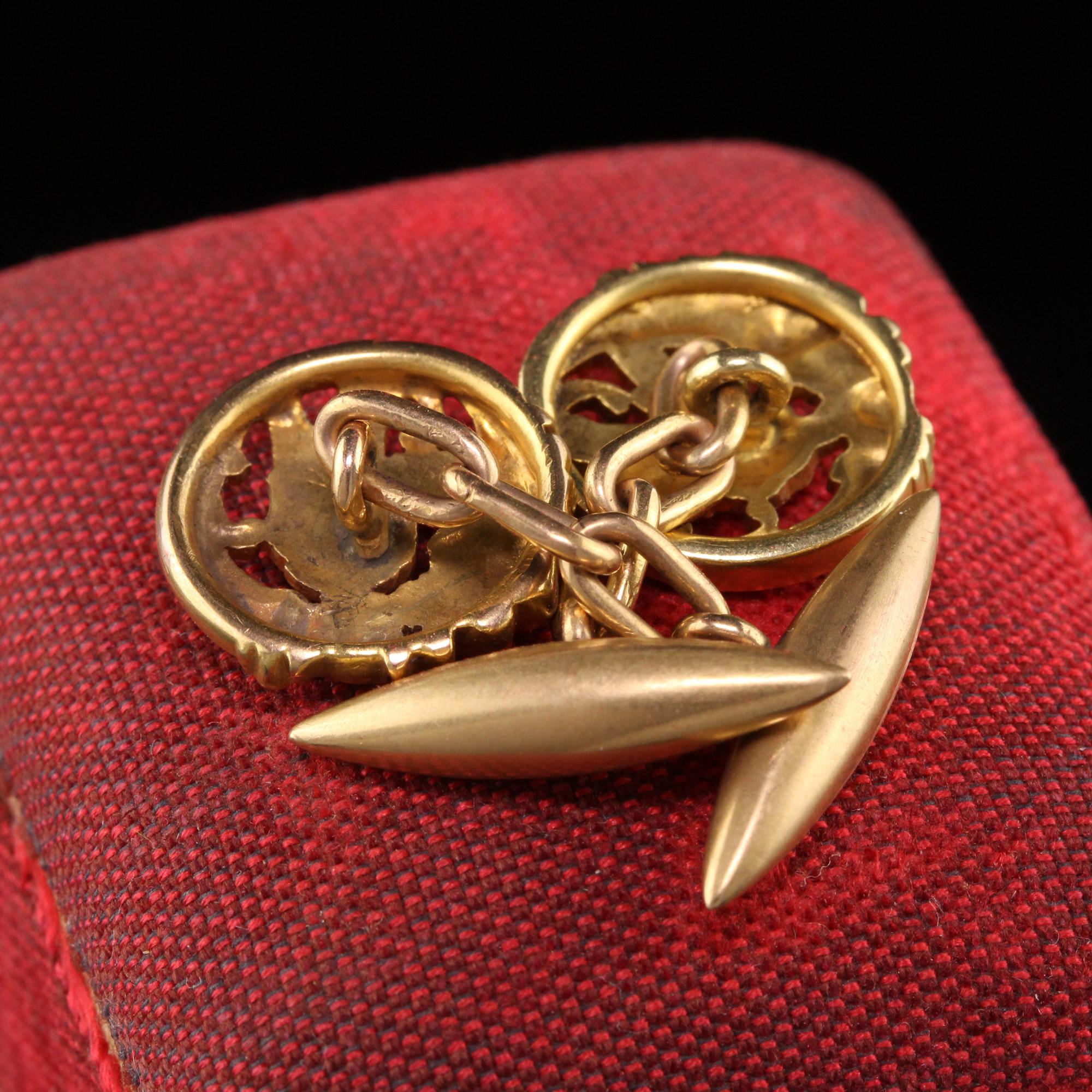 Antique Victorian 18 Karat Yellow Gold Griffin Cufflinks In Good Condition In Great Neck, NY