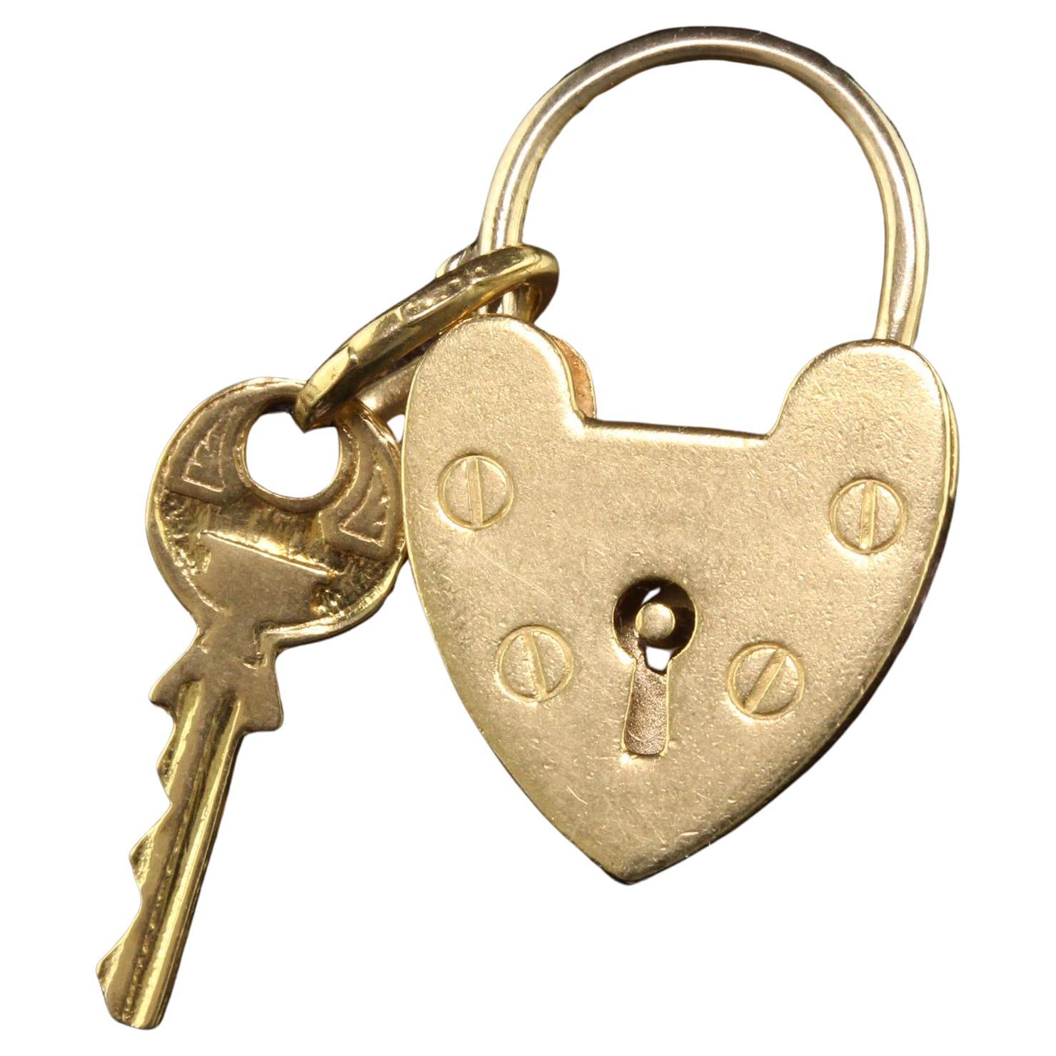 Antique Victorian 18K Yellow Gold Heart Lock and Key Pendant Charm For Sale