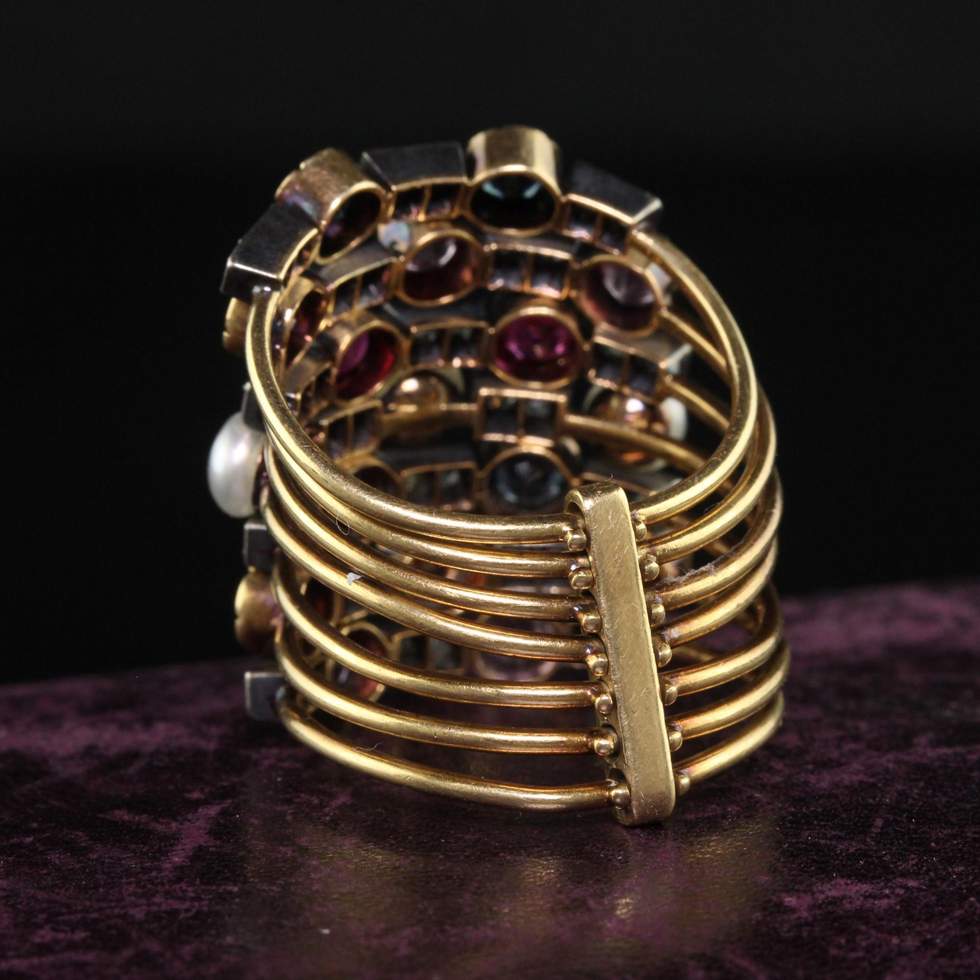 Bague harem victorienne ancienne en or jaune 18 carats avec plusieurs saphirs, perles, rubis et diamants en vente 1