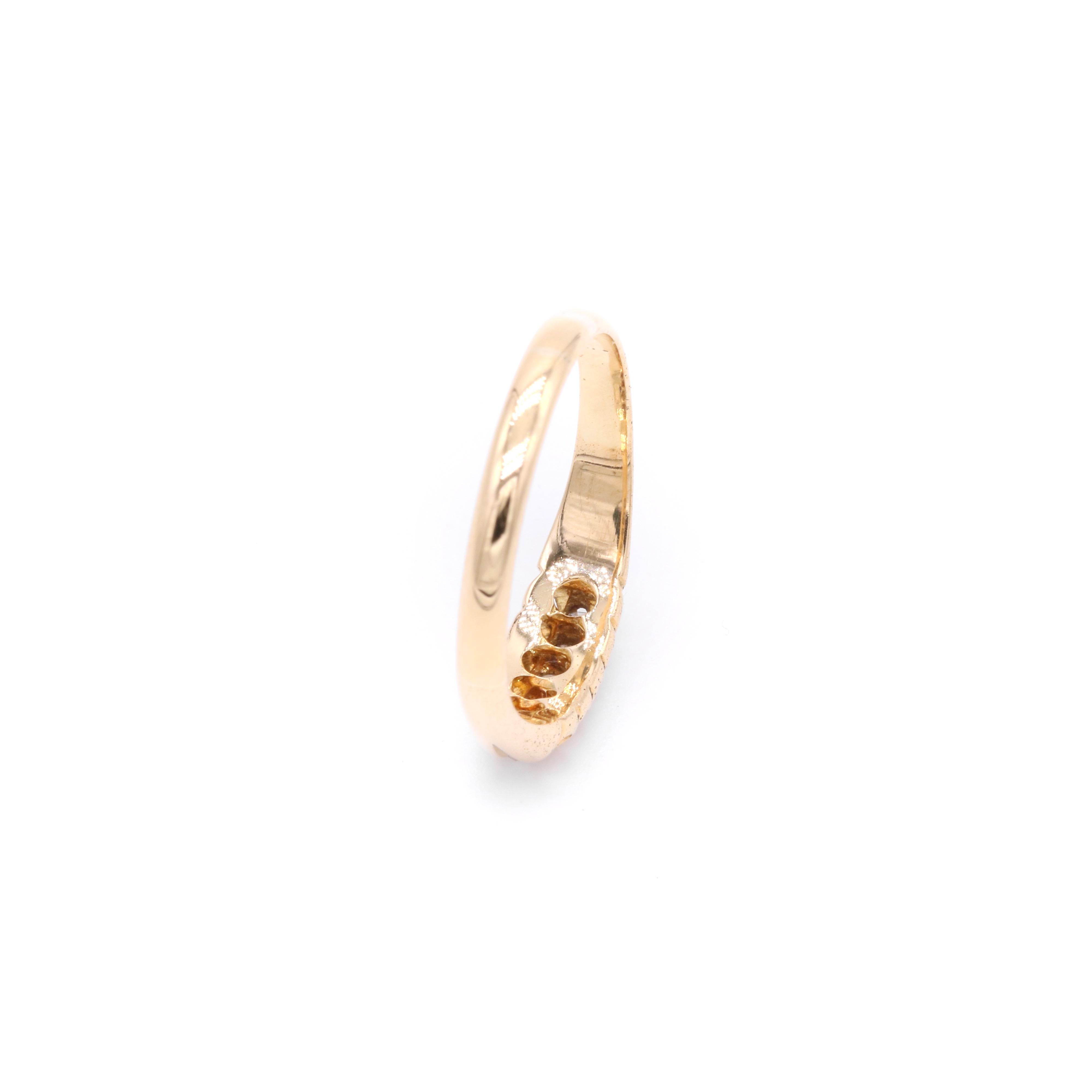 Antique Victorian 18K Yellow Gold Old Cut Diamond 5 Stone Ring For Sale 4