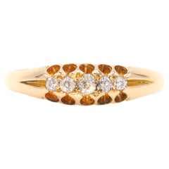 Antiker viktorianischer Ring mit 5 Steinen aus 18 Karat Gelbgold mit Diamanten im Altschliff