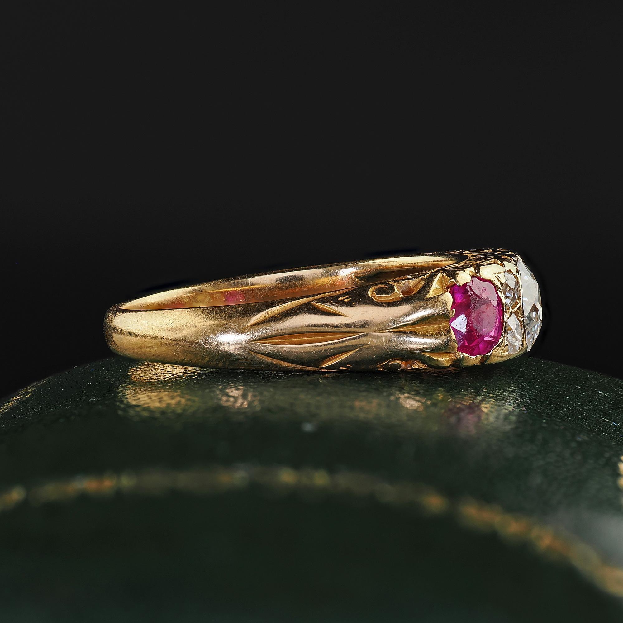 Antique Victorian 18K Yellow Gold Old Cut Diamond and Ruby Three Stone Ring In Good Condition For Sale In Great Neck, NY
