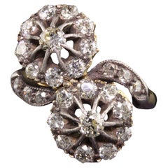 Ancienne bague victorienne en or jaune 18K avec diamant européen Toi et Moi