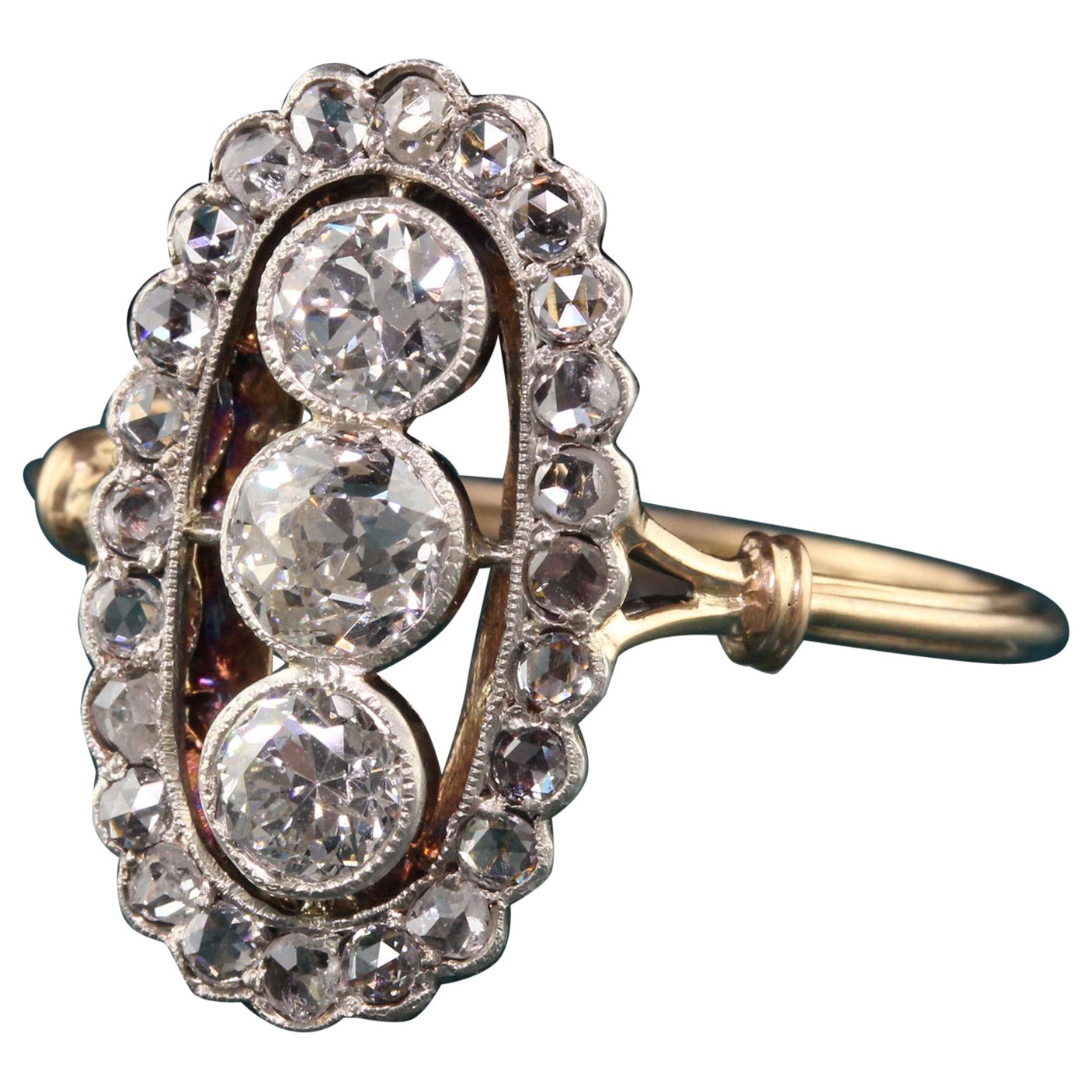 Antiker viktorianischer Diamantring aus 18 Karat Gelbgold mit alteuropäischem Rosenschliff