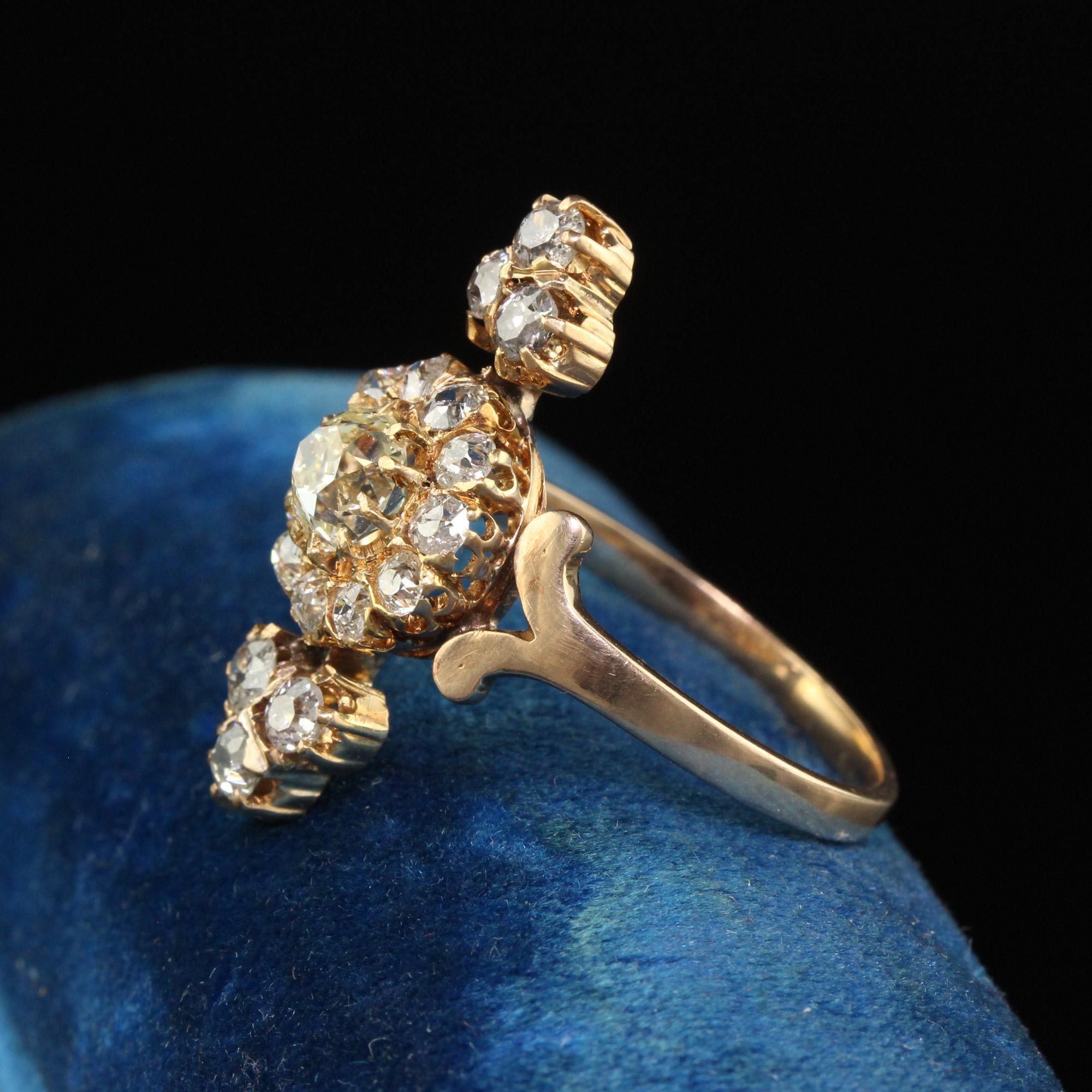 Antique Victorian 18K Yellow Gold Old Mine Cut Diamond Cluster Cocktail Ring In Good Condition For Sale In Great Neck, NY