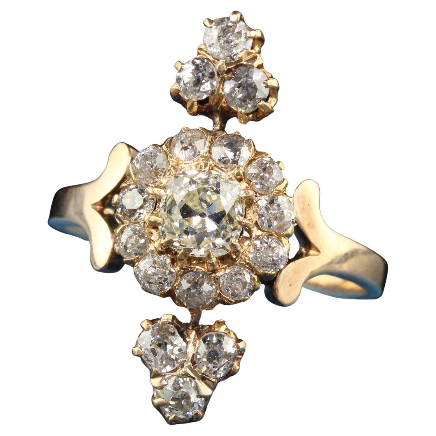 Antiker viktorianischer 18 Karat Gelbgold Diamant-Cluster-Cocktailring mit altem Minenschliff
