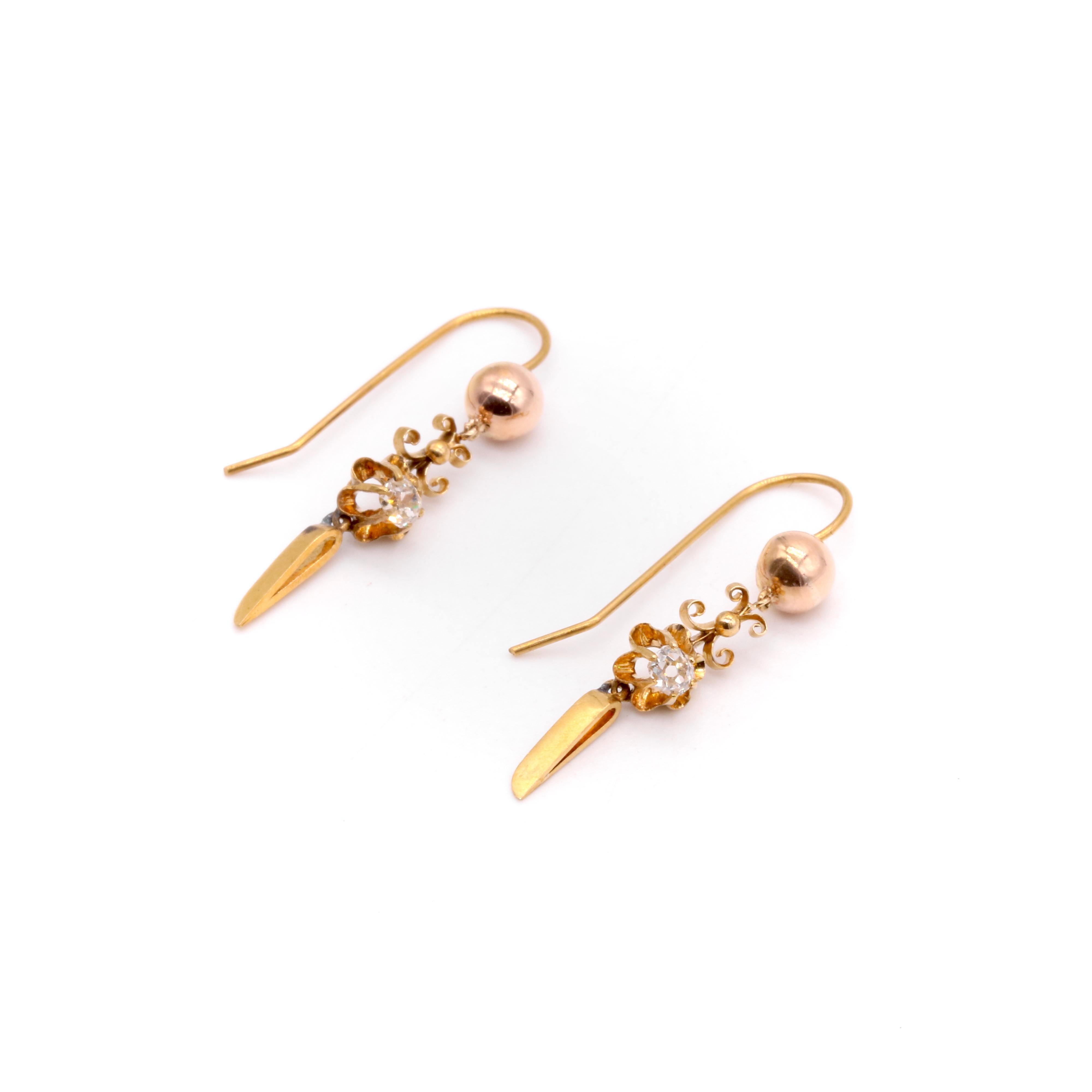 Antique Victorian 18K Yellow Gold Old Mine Cut Diamond Drop Earrings For Sale 2