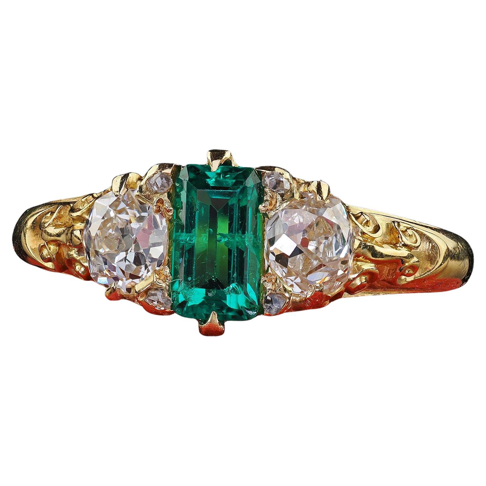 Antique Victorian 18K Yellow Gold Old Mine Diamond and Colombian Emerald Ring