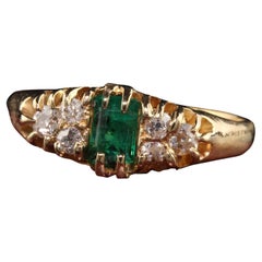 Antique Victorian 18K Yellow Gold Old Mine Diamond and Emerald Ring