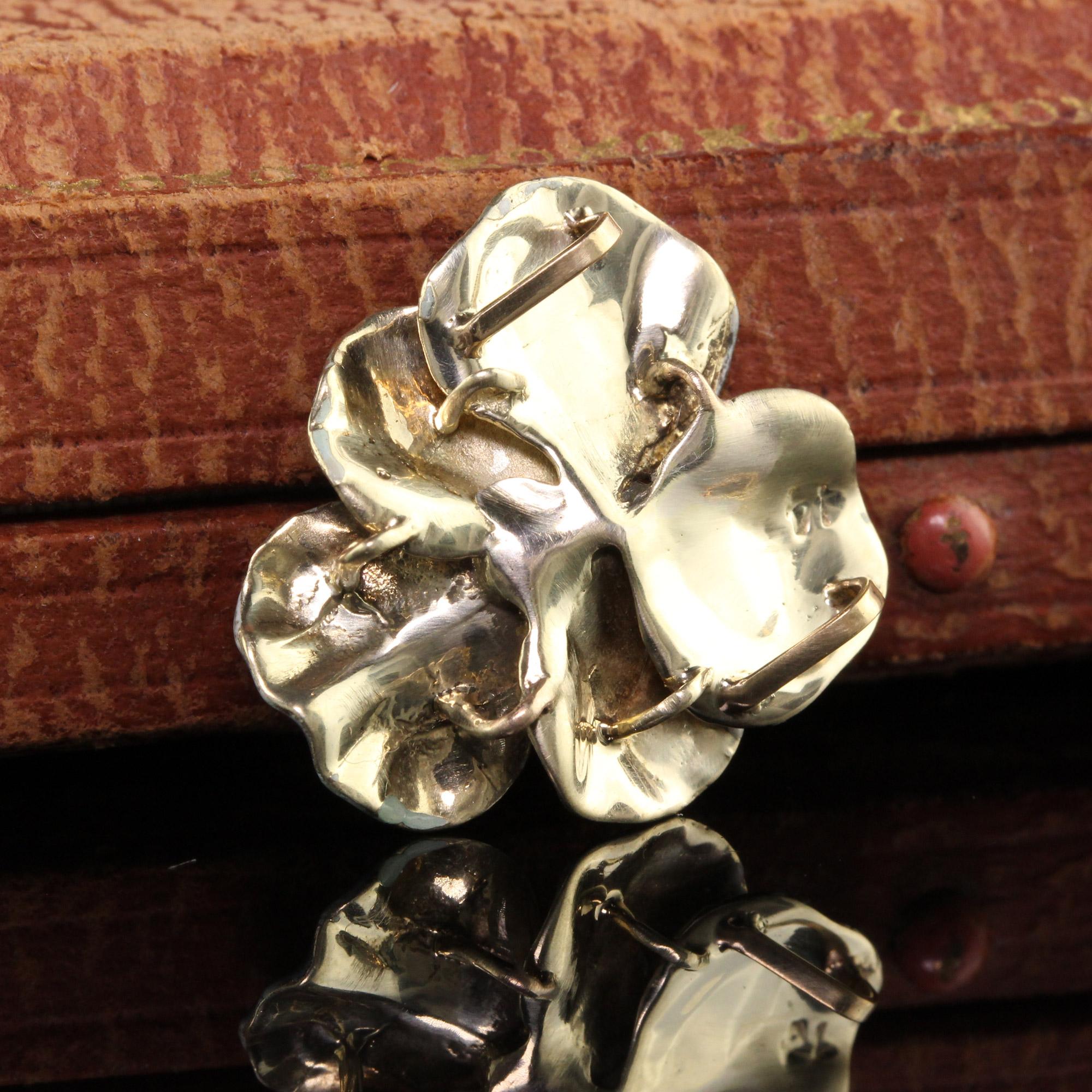 Pansy-Anhänger aus 18 Karat Gelbgold mit Diamant und Emaille im alten Minenschliff (Viktorianisch)
