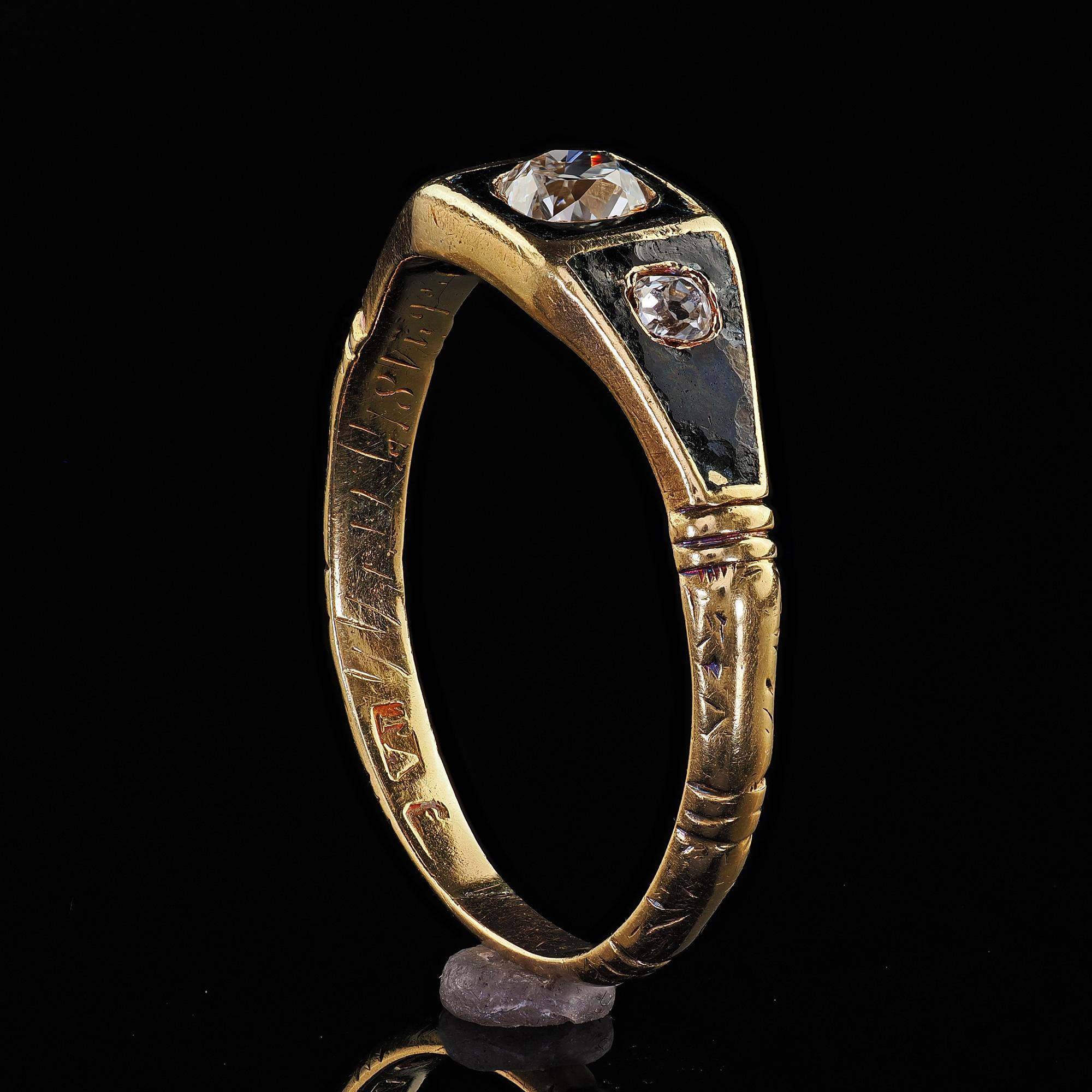 Antique Victorian 18K Yellow Gold Old Mine Diamond Enamel Three Stone Ring 4