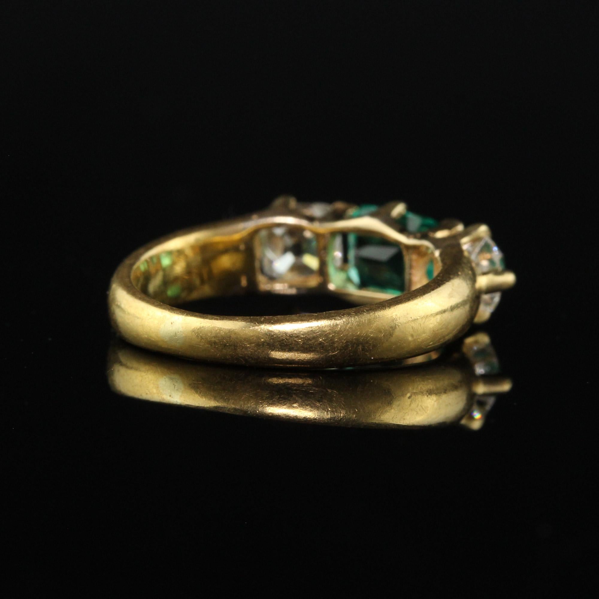 Antique Victorian 18K Yellow Gold Peruzzi Cut Diamond Emerald Three Stone Ring 3
