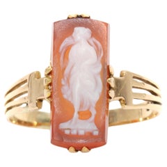Antique Victorian 18K Yellow Gold Rectangular Carved Shell Cameo Ring