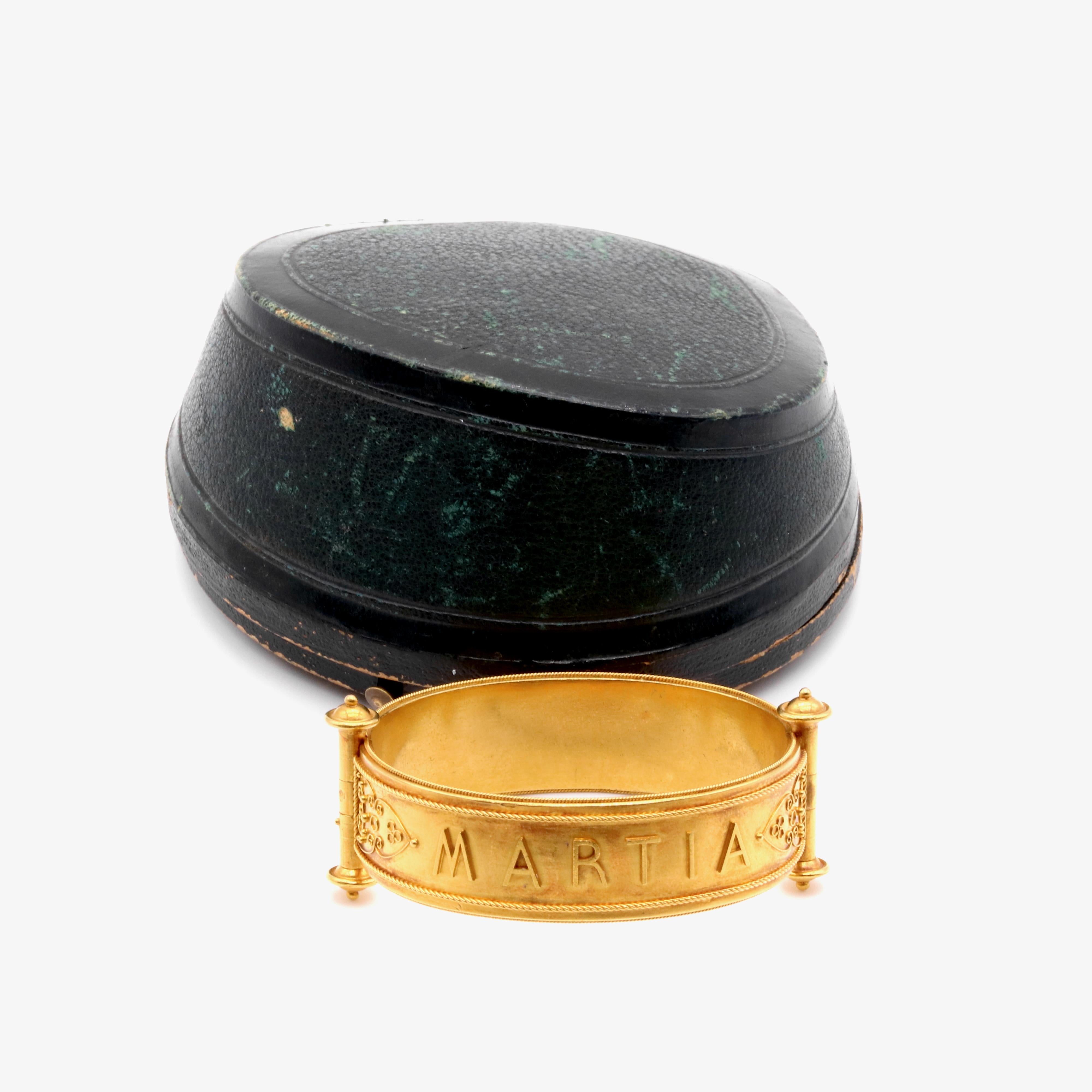 Women's or Men's Antique Victorian 18K Yellow Gold ‘Roma’ Etruscan Revival Bangle, in Fitted Case For Sale