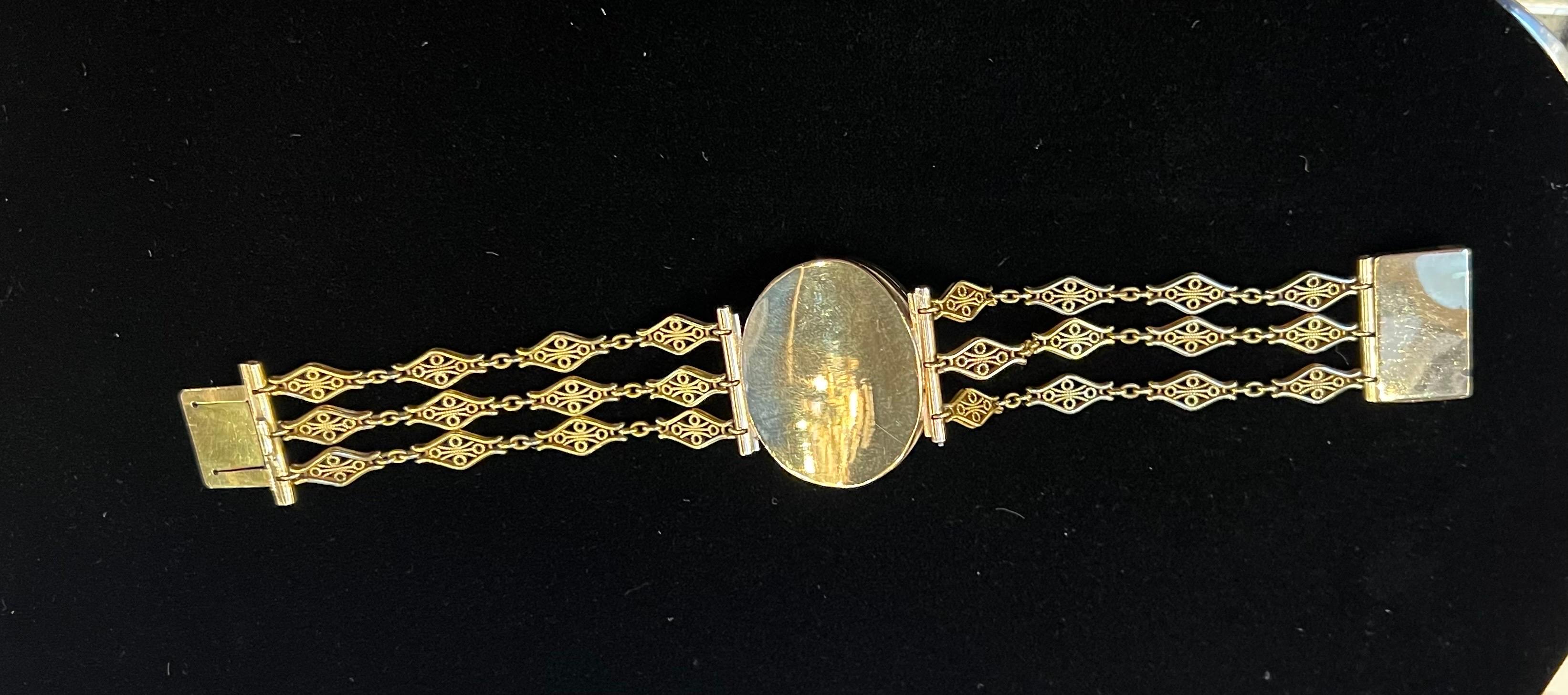 Antique Victorian 14k Yellow Gold Rose Cut Diamond Blue Enamel Locket Bracelet For Sale 4