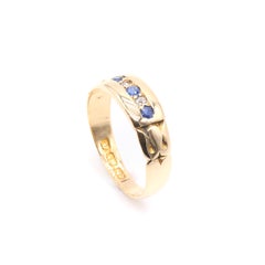 Antique Victorian 18K Yellow Gold Sapphire and Diamond 5 Stone Band Ring